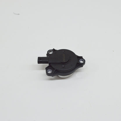 NEW MERCEDES BENZ C W204 SOLENOID VALVE A2711560090 ORIGINAL