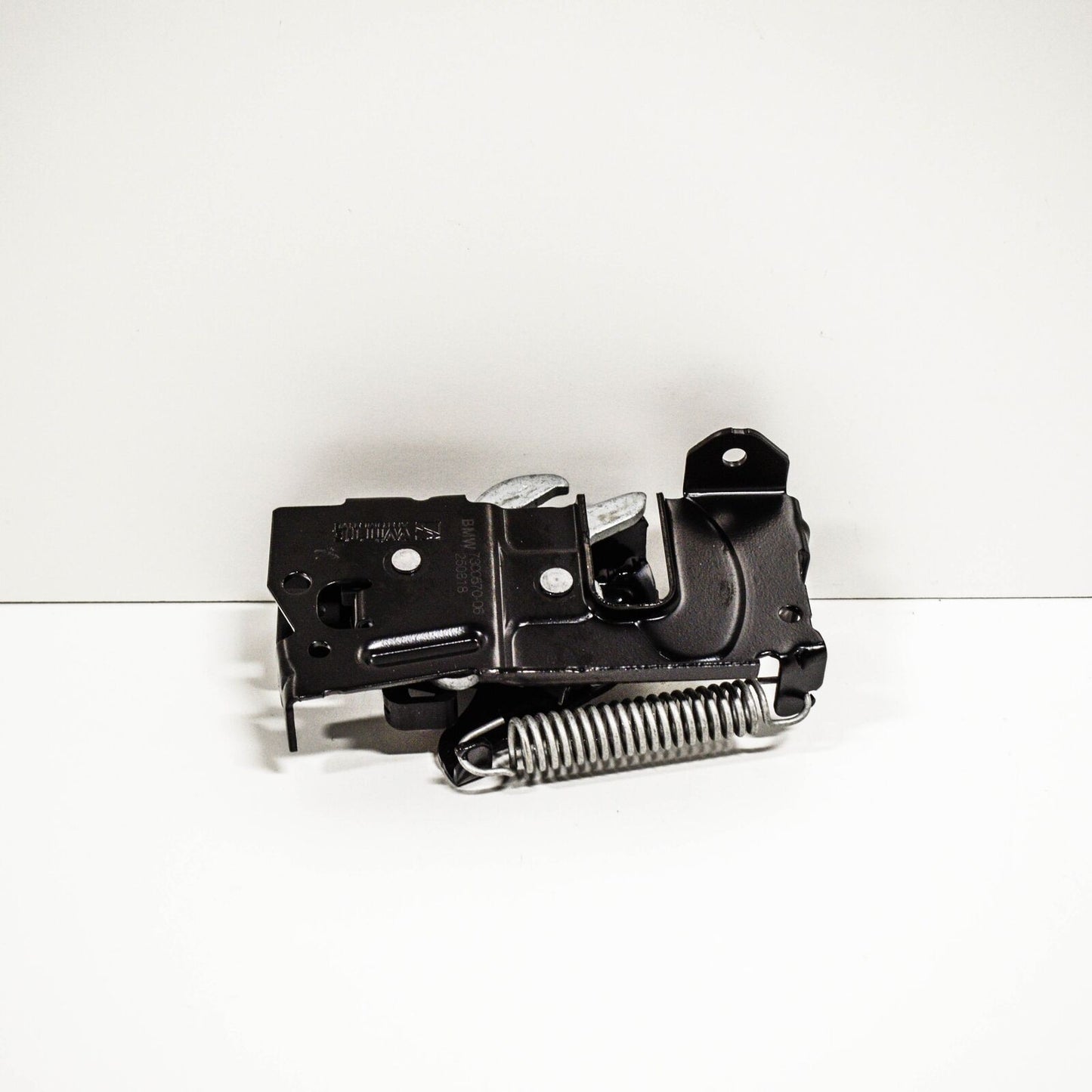 new mini cooper f57 right bonnet hood lock 51237300570 original