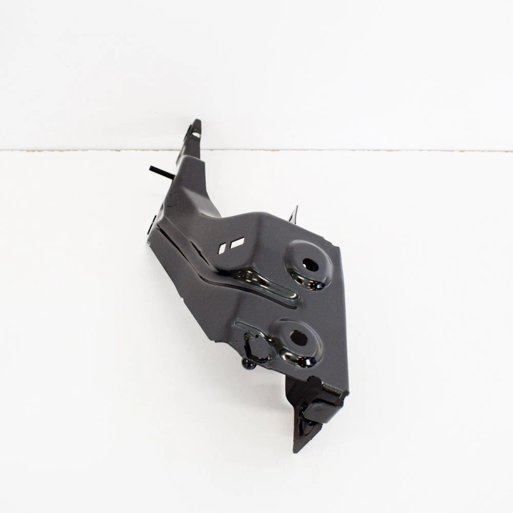 NEW AUDI Q5 80A FRONT RIGHT FENDER BRACKET 80A821132ASTL