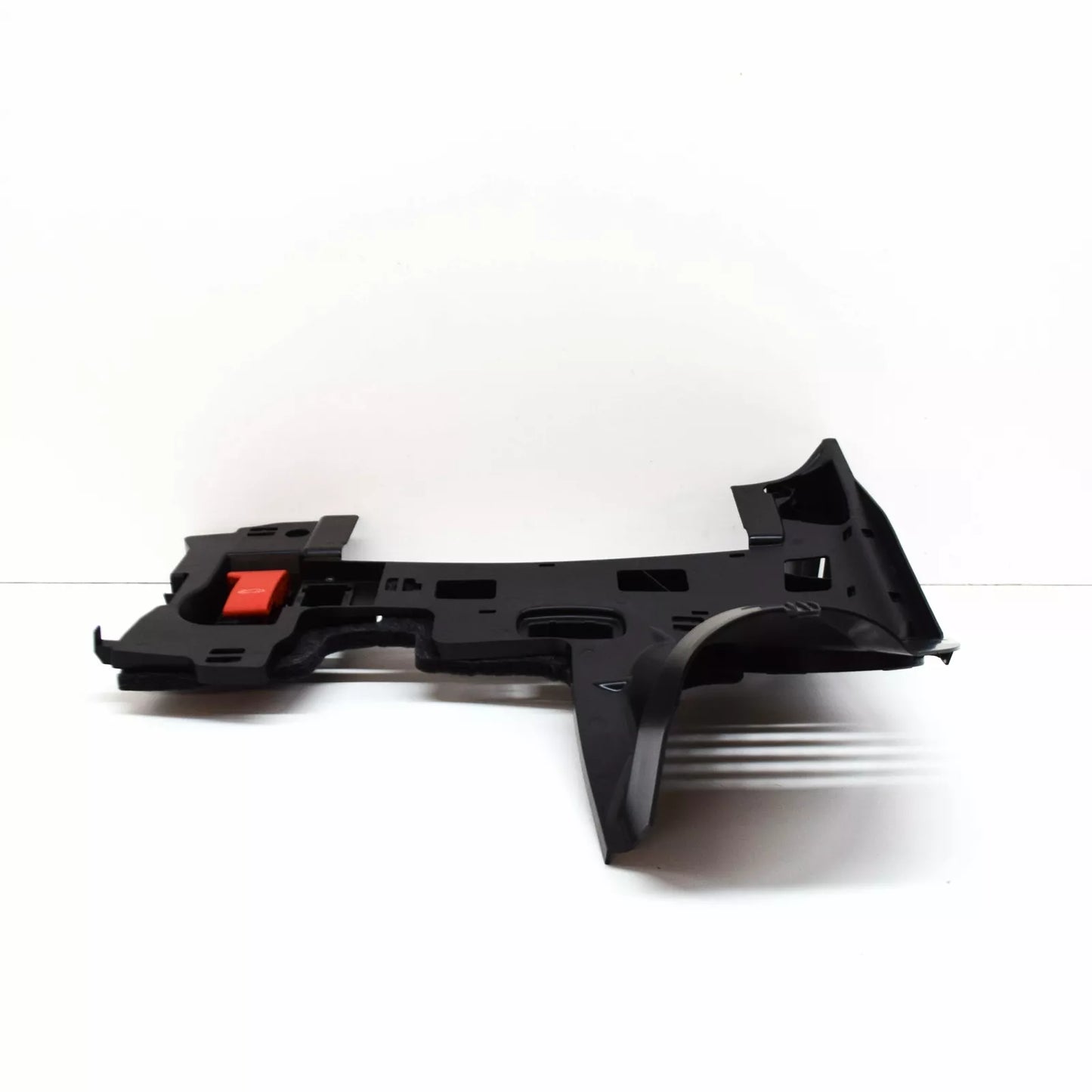 NEW MERCEDES-BENZ GLC COUPE C253 LEFT FOOTWELL COVER A2536804606