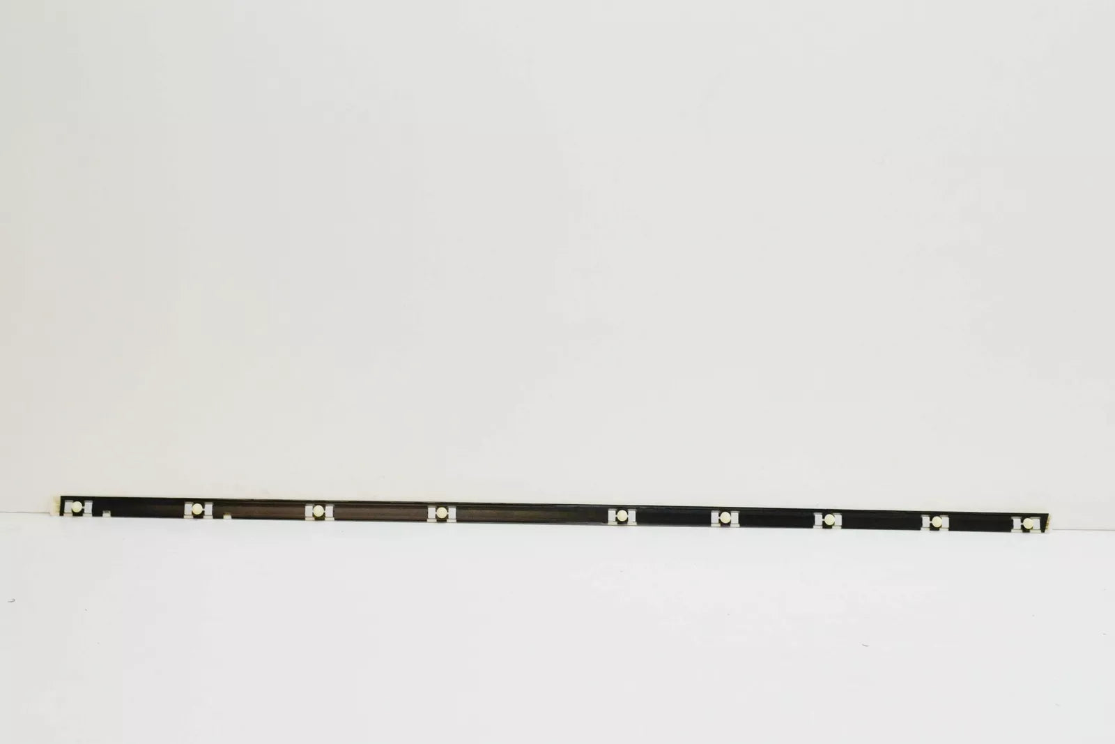 NEW BMW 3 COUPE E46 FRONT RIGHT DOOR MOLDING 7001044 51137001044 ORIGINAL