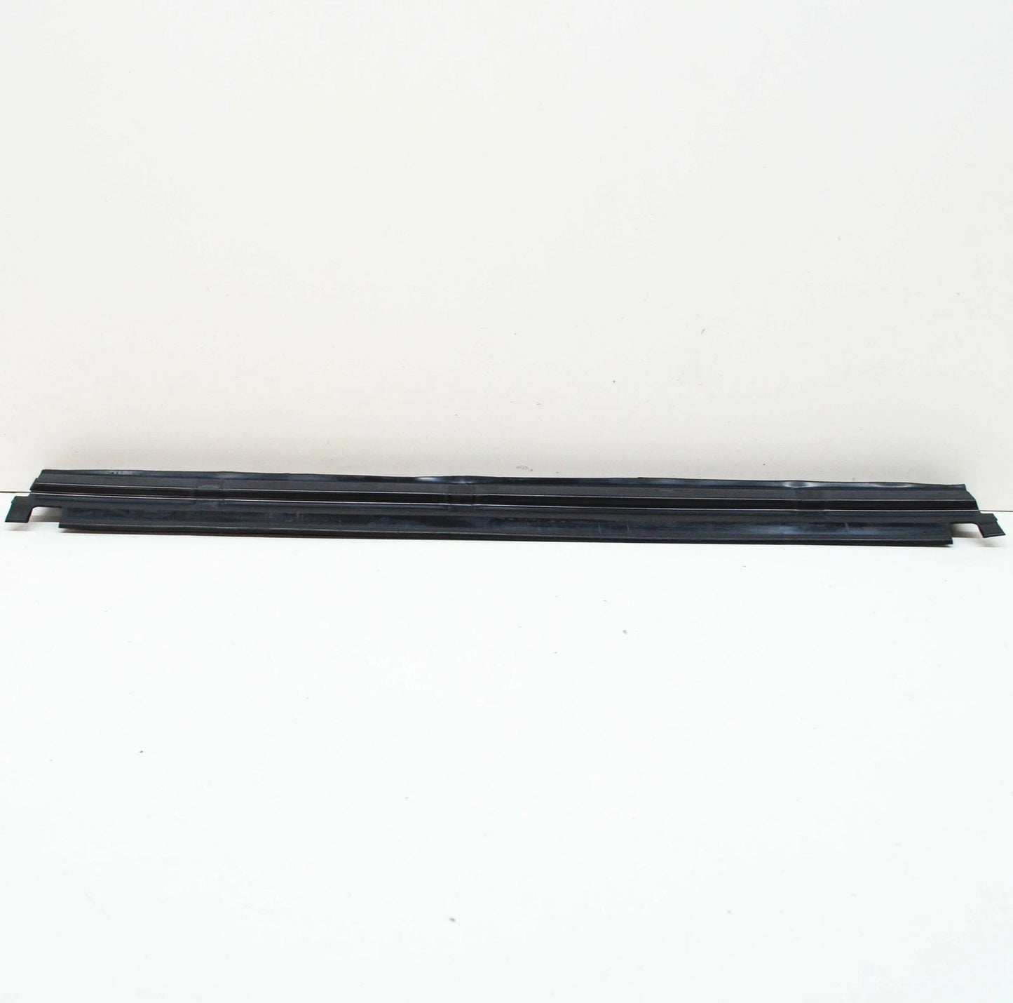 NEW AUDI Q5 RADIATOR CORE SUPPORT CENTER SEAL 80A121345AE