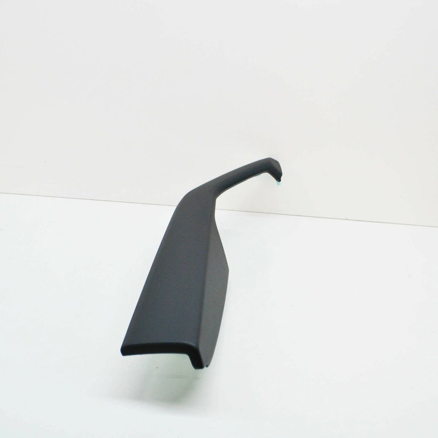 NEW VW PASSAT B8 FRONT RIGHT DOOR CARD PULL ARMREST 3G0867166 RY1 ORIGINAL