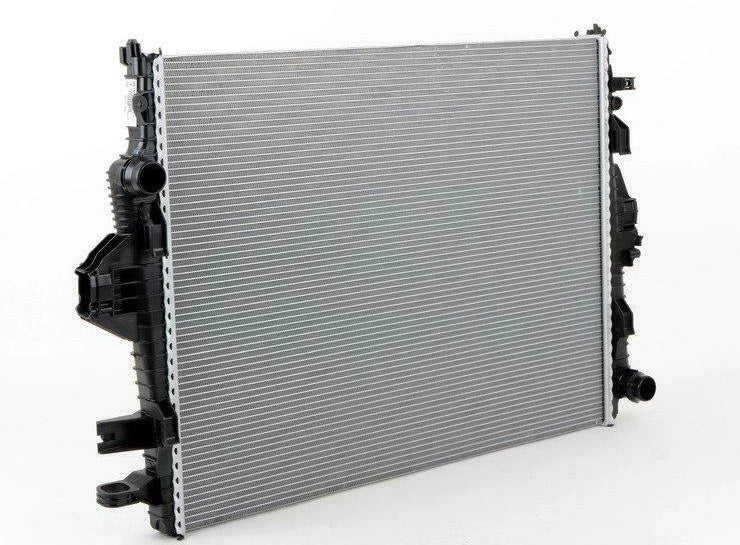 NEW VOLKSWAGEN TOUAREG 7P COOLANT RADIATOR 7P0121253A ORIGINAL