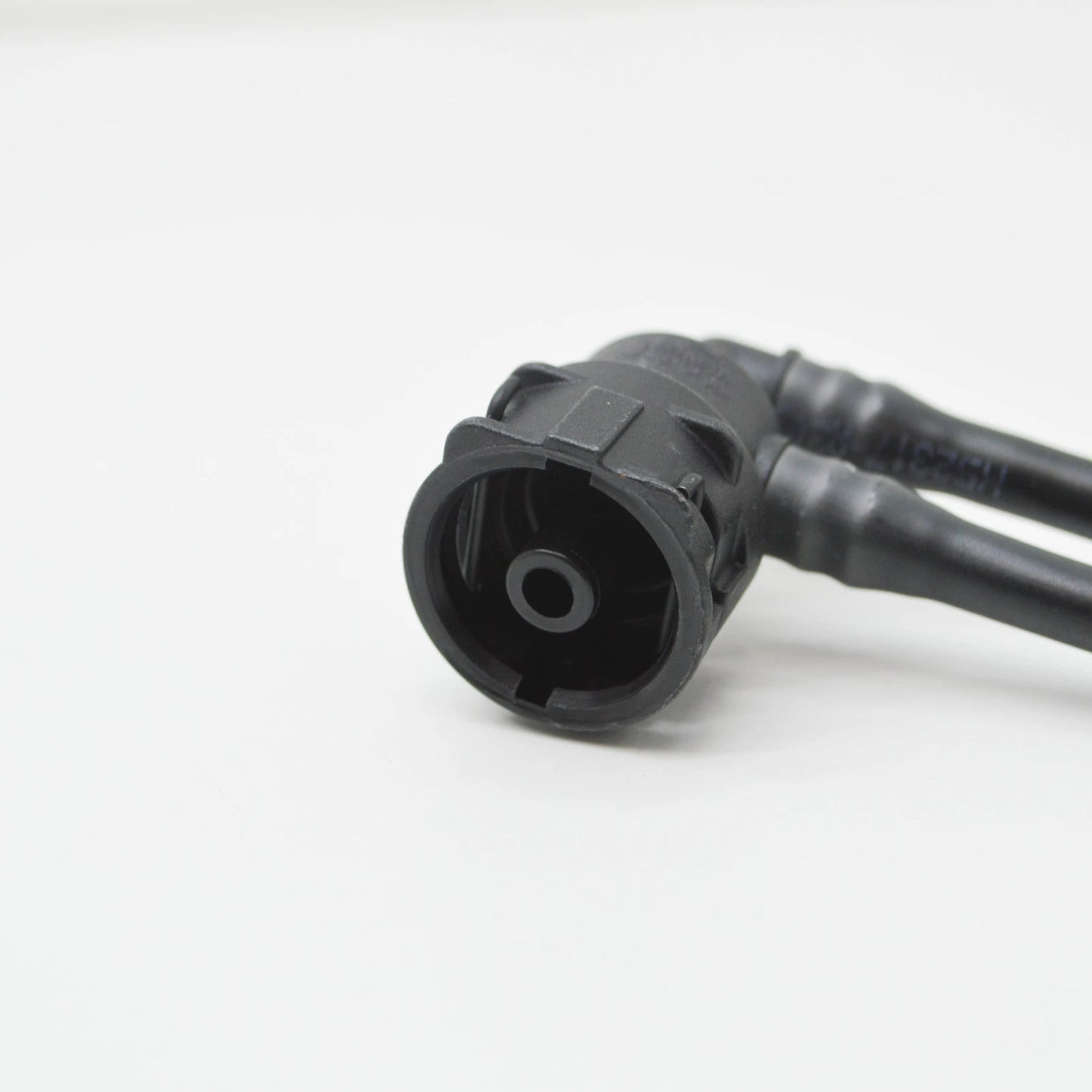 NEW MERCEDES-BENZ C W205 EXPANSION RESERVOIR BLEED LINE A2055015001