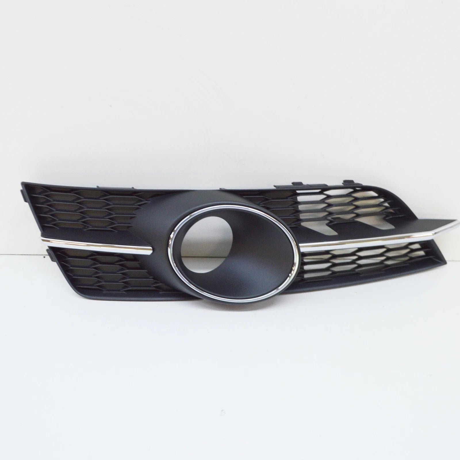 NEW AUDI A7 4G FRONT BUMPER LEFT AIR VENT GRILLE 4G8807647J9B9