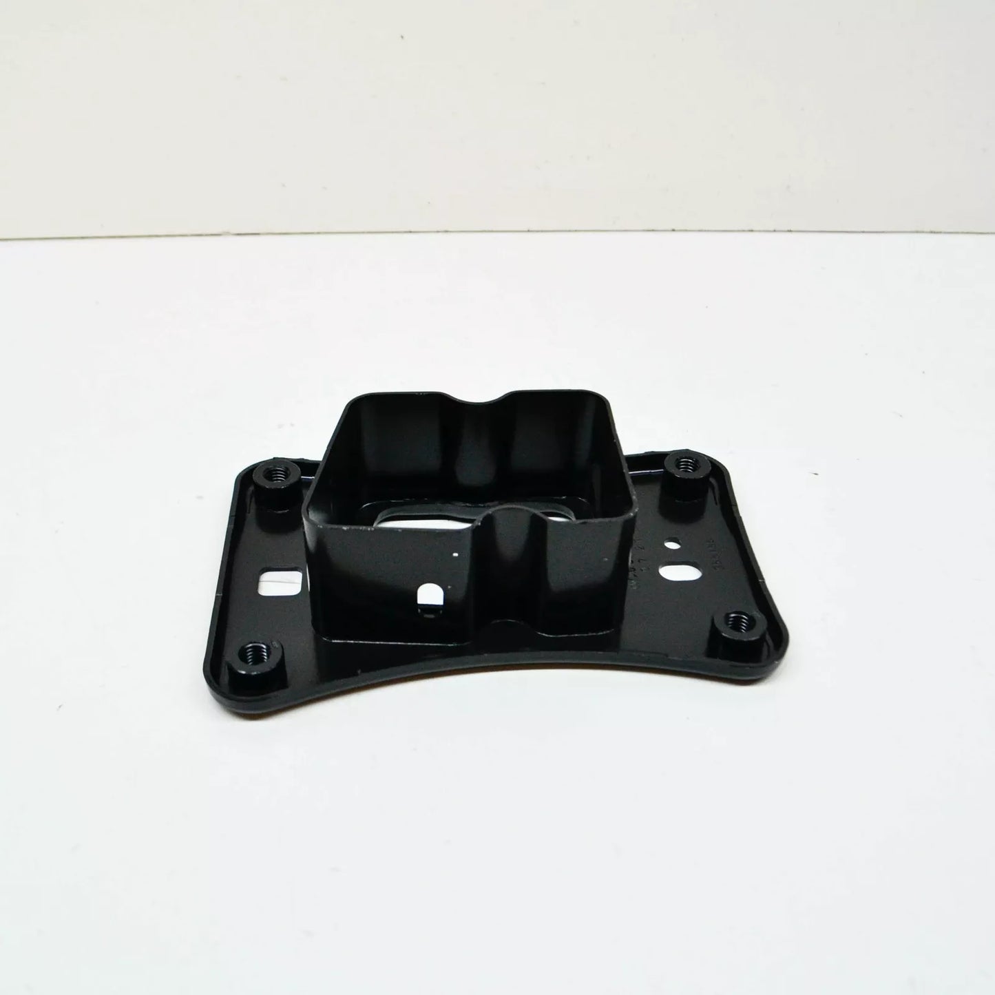 NEW AUDI A3 8V FRONT LEFT FRAME RAIL END 5Q0804181B