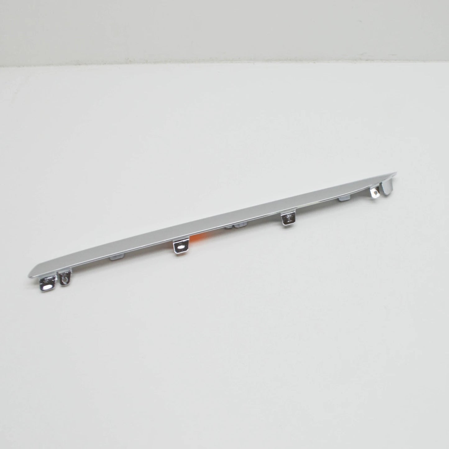 NEW MERCEDES-BENZ CLS C218 FRONT GRILLE LEFT MOLDING TRIM A2188851174 ORIGINAL