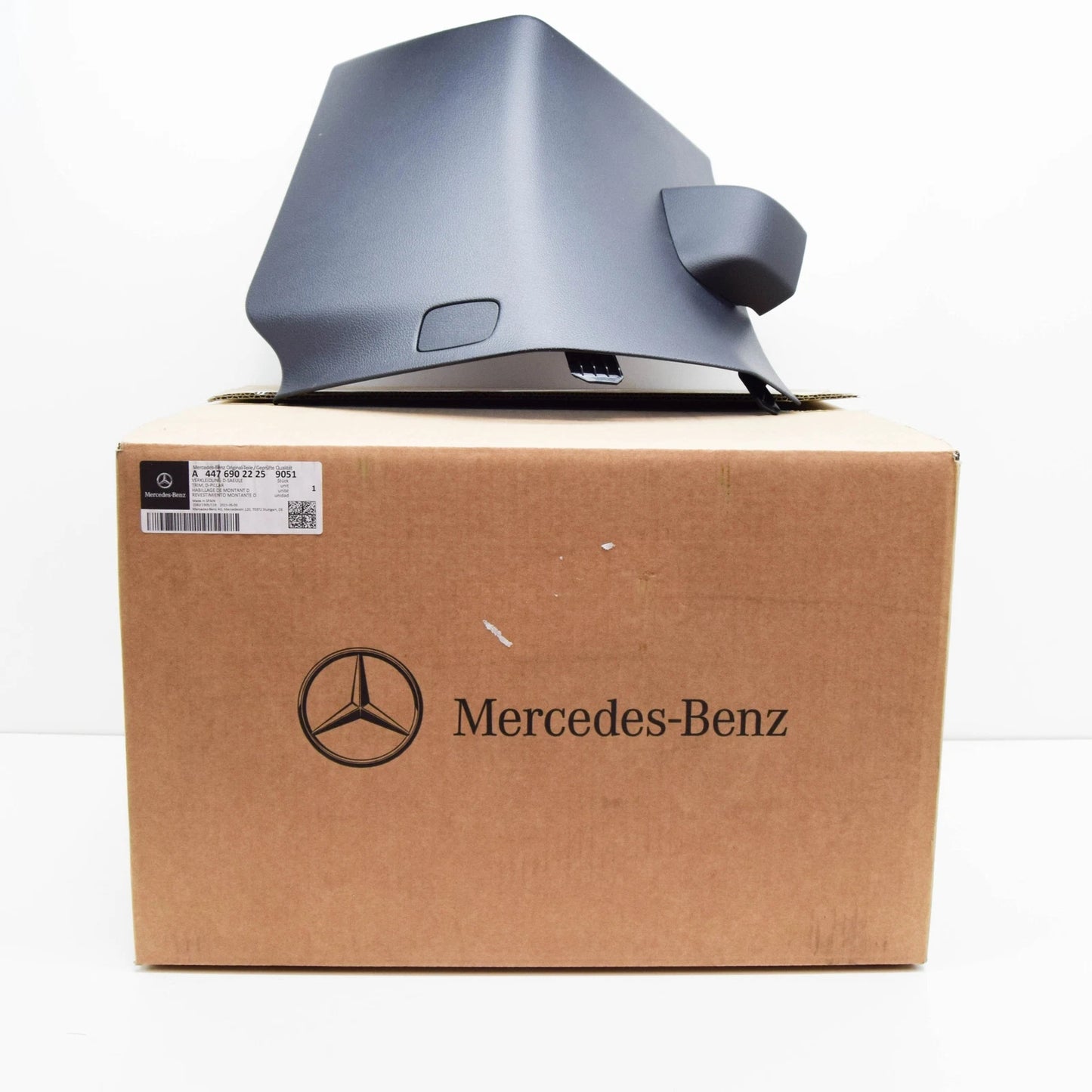 NEW MERCEDES-BENZ VITO W447 RIGHT SIDE D-PILLAR TRIM A44769022259051 ORIGINAL