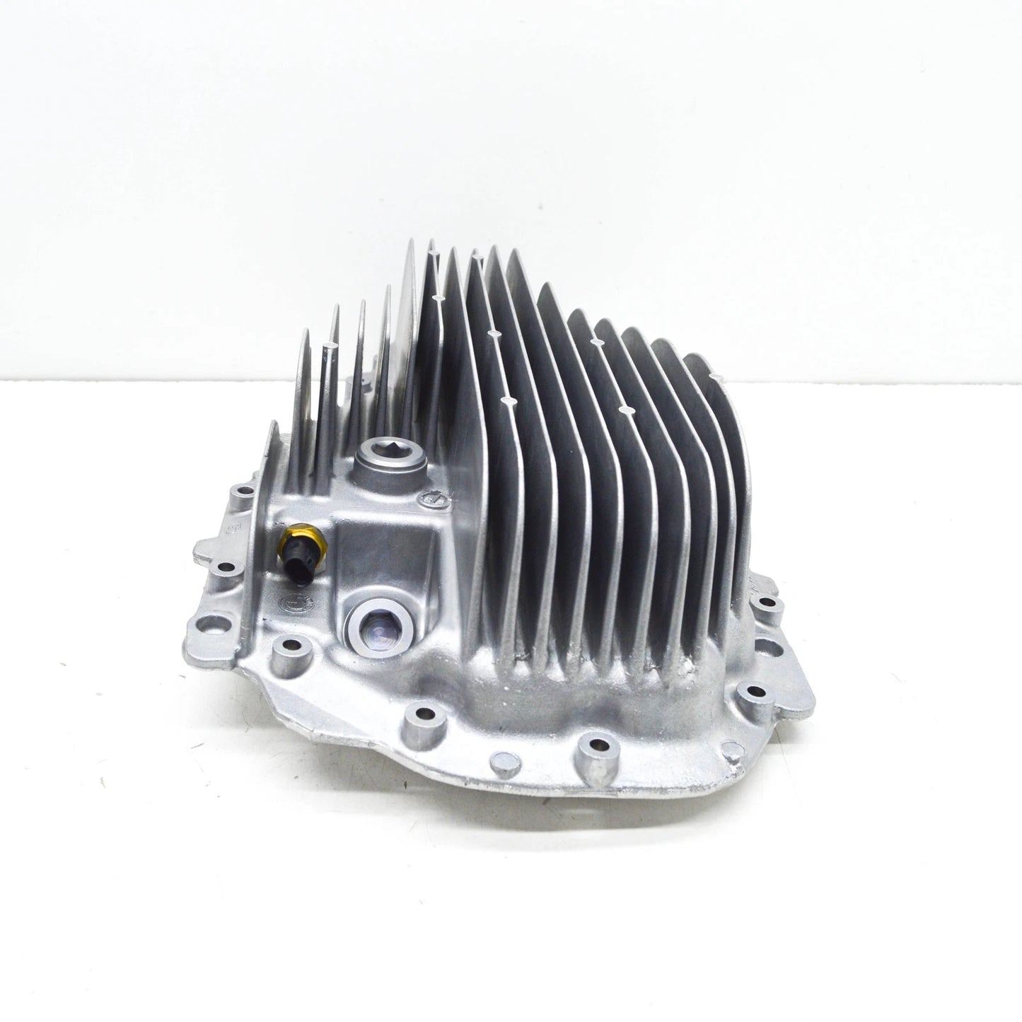 NEW BMW 4 COUPE G82 REAR DIFFERENTIAL AXLE OIL PAN 33117856932 ORIGINAL