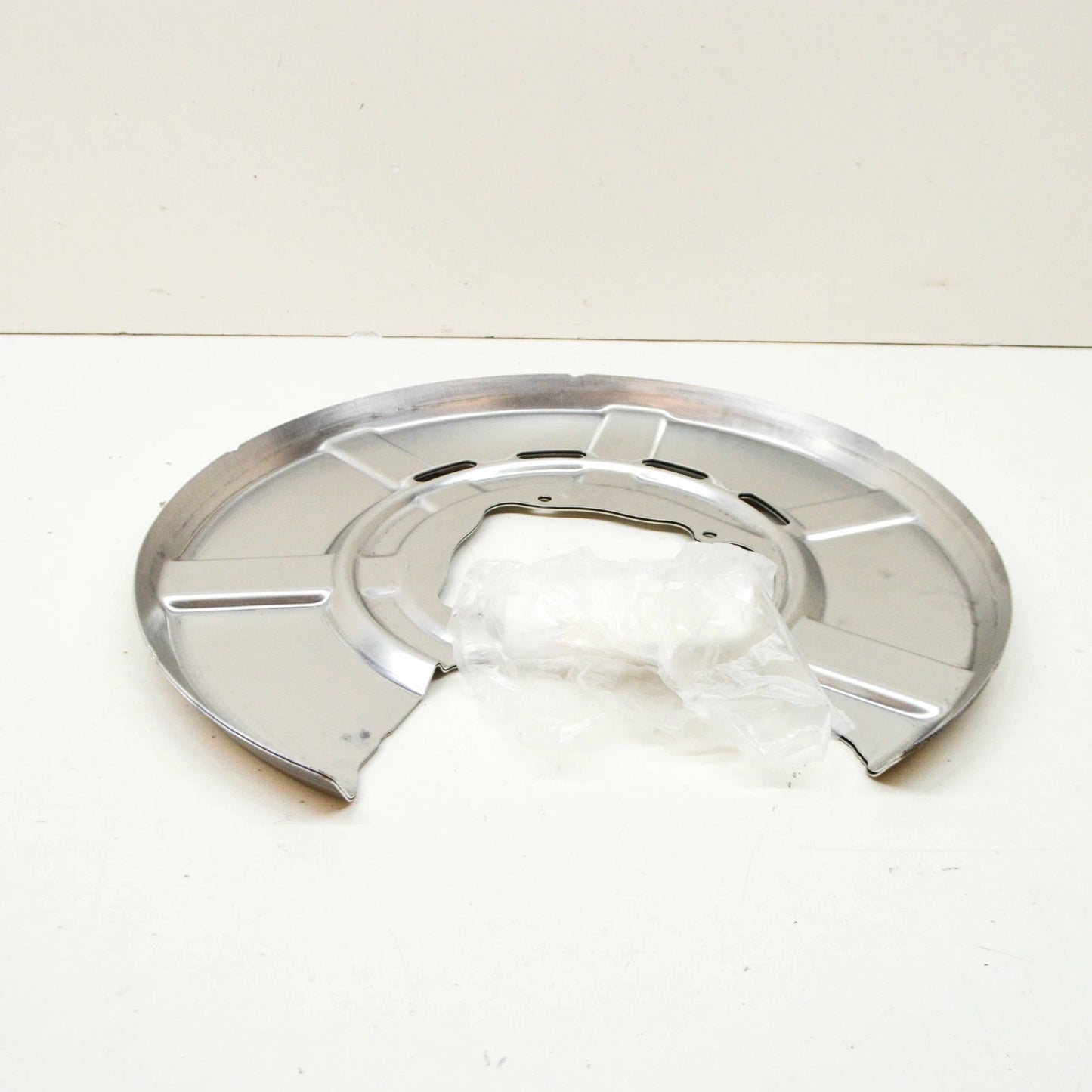 NEW BMW 5 GT F07 REAR LEFT BRAKE DISC PROTECTION 34216778251 ORIGINAL