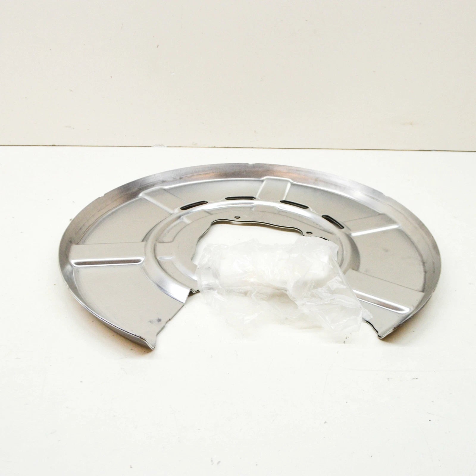 NEW BMW 5 GT F07 REAR LEFT BRAKE DISC PROTECTION 34216778251 ORIGINAL