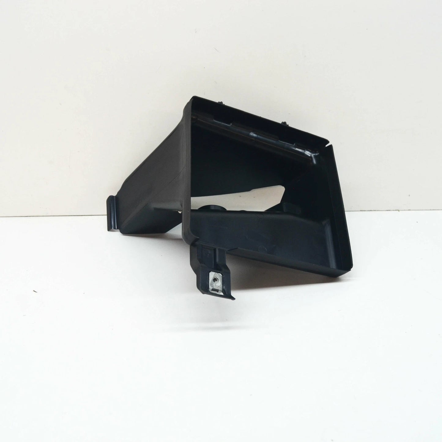 NEW BMW 7 G11 G12 LEFT EXTERIOR RADIATOR AIR DUCT 51747359789 ORIGINAL