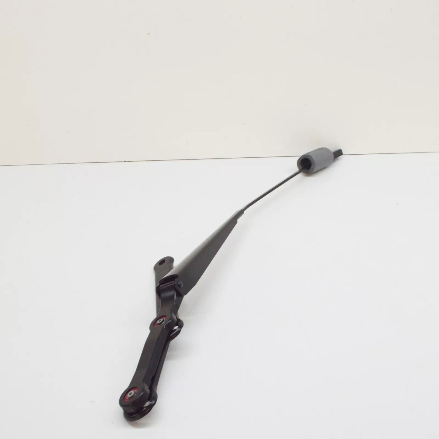 NEW MERCEDES-BENZ B W246 FRONT RIGHT WIPER ARM LHD A2468200244 ORIGINAL