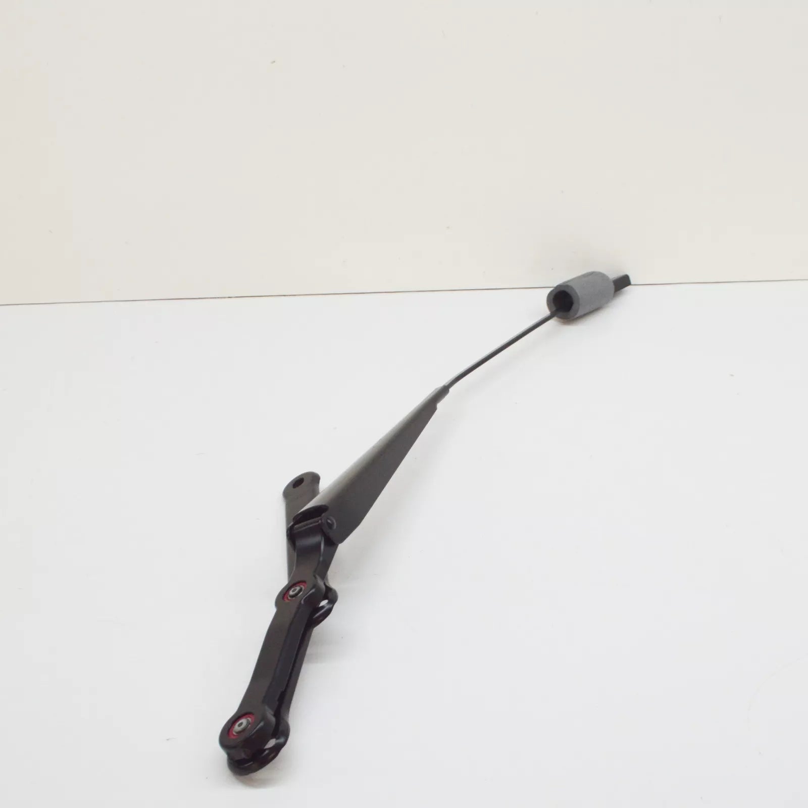 NEW MERCEDES-BENZ B W246 FRONT RIGHT WIPER ARM LHD A2468200244 ORIGINAL