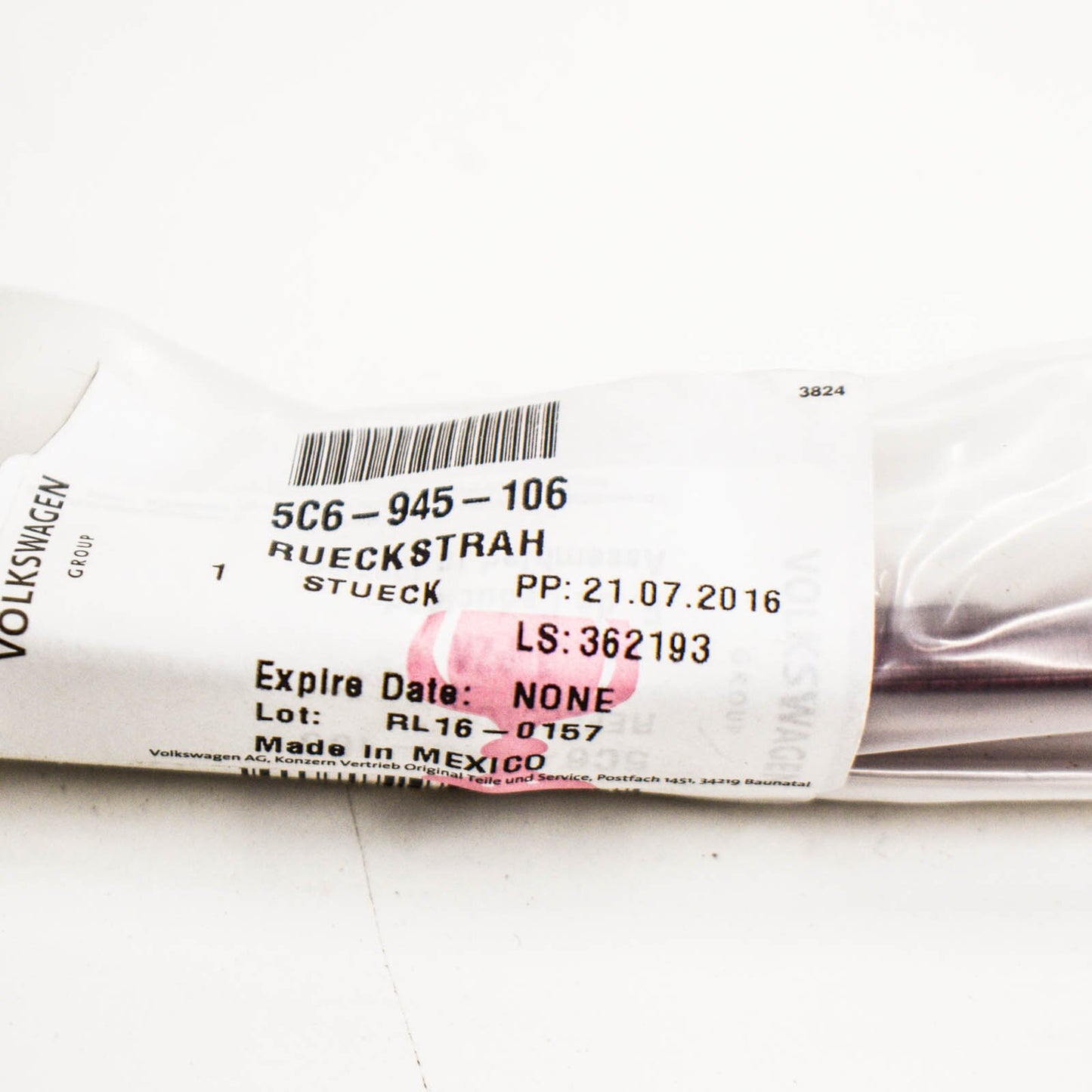 NEW VW JETTA A6 5C6 REAR BUMPER RIGHT SIDE REFLECTOR 5C6945106B ORIGINAL