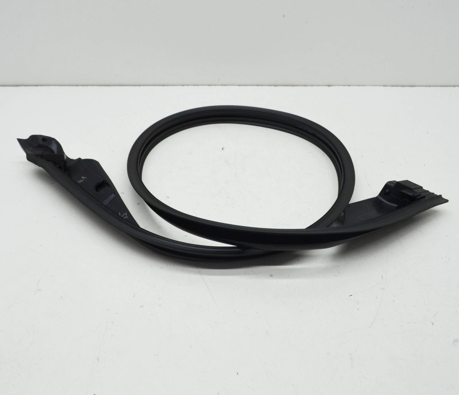 NEW BMW 7 F01 FRONT RIGHT ROOF SEAL 51337178008 ORIGINAL