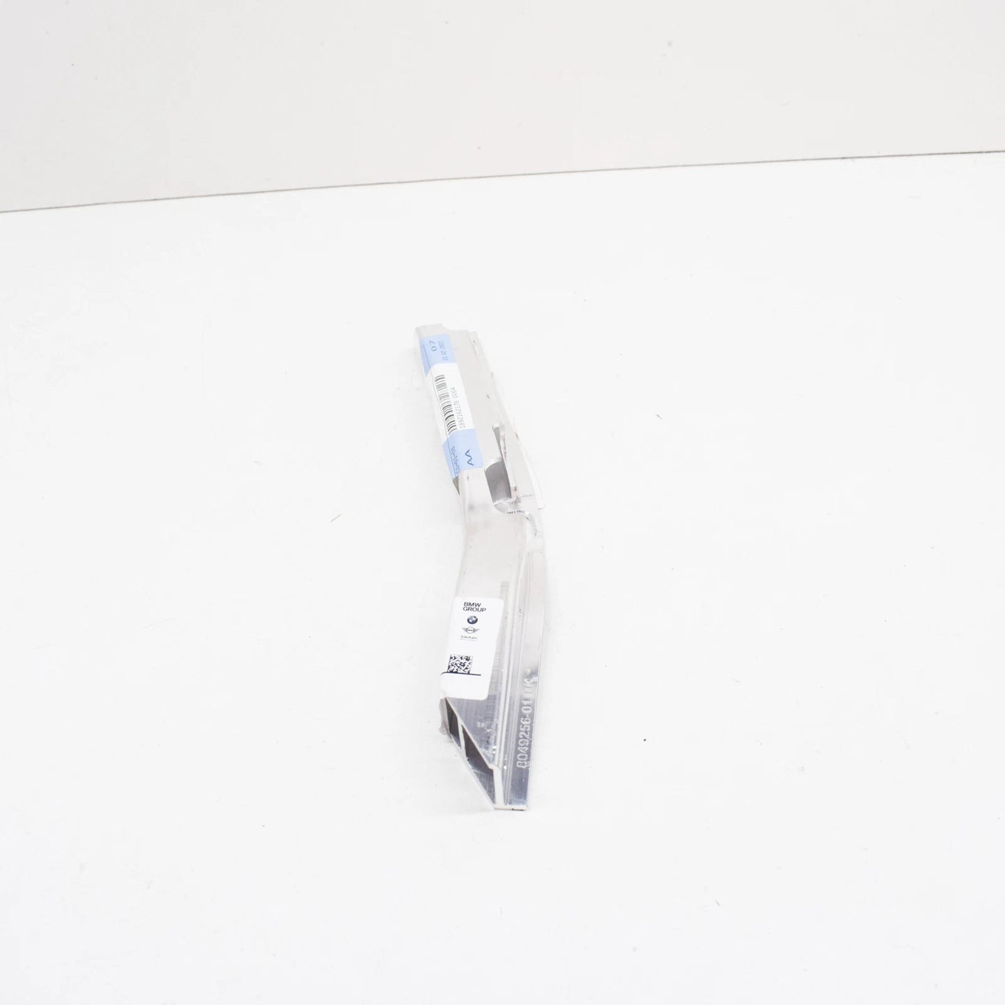 NEW BMW M5 F10 4.4I 412KW FRONT RIGHT RADIATOR BRACKET 17118049256 2012 ORIGINAL