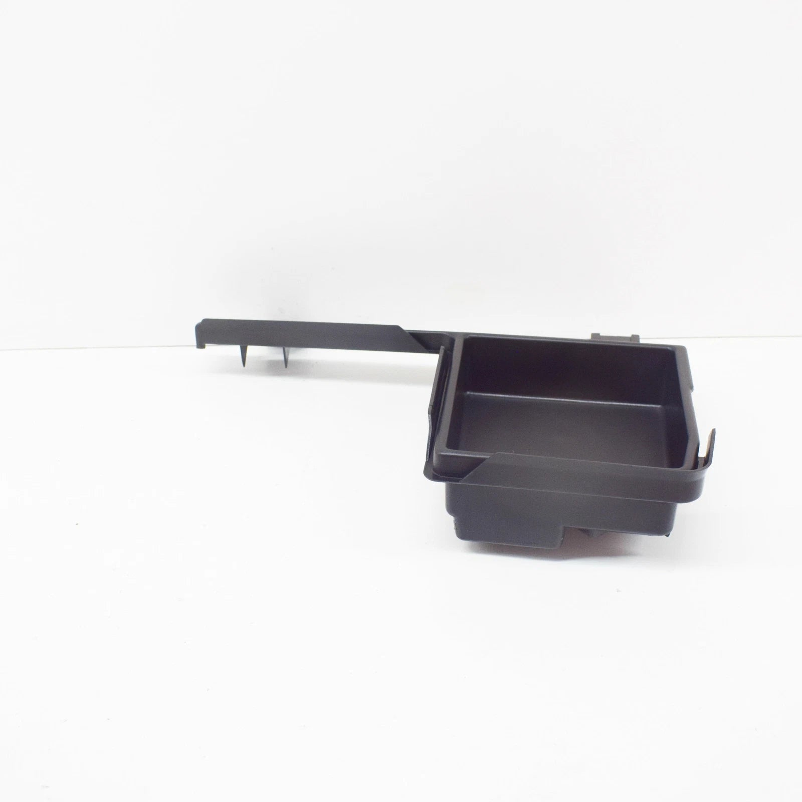 NEW BMW 3 E46 LEFT TRUNK TRAY 51478162577 8162577 ORIGINAL