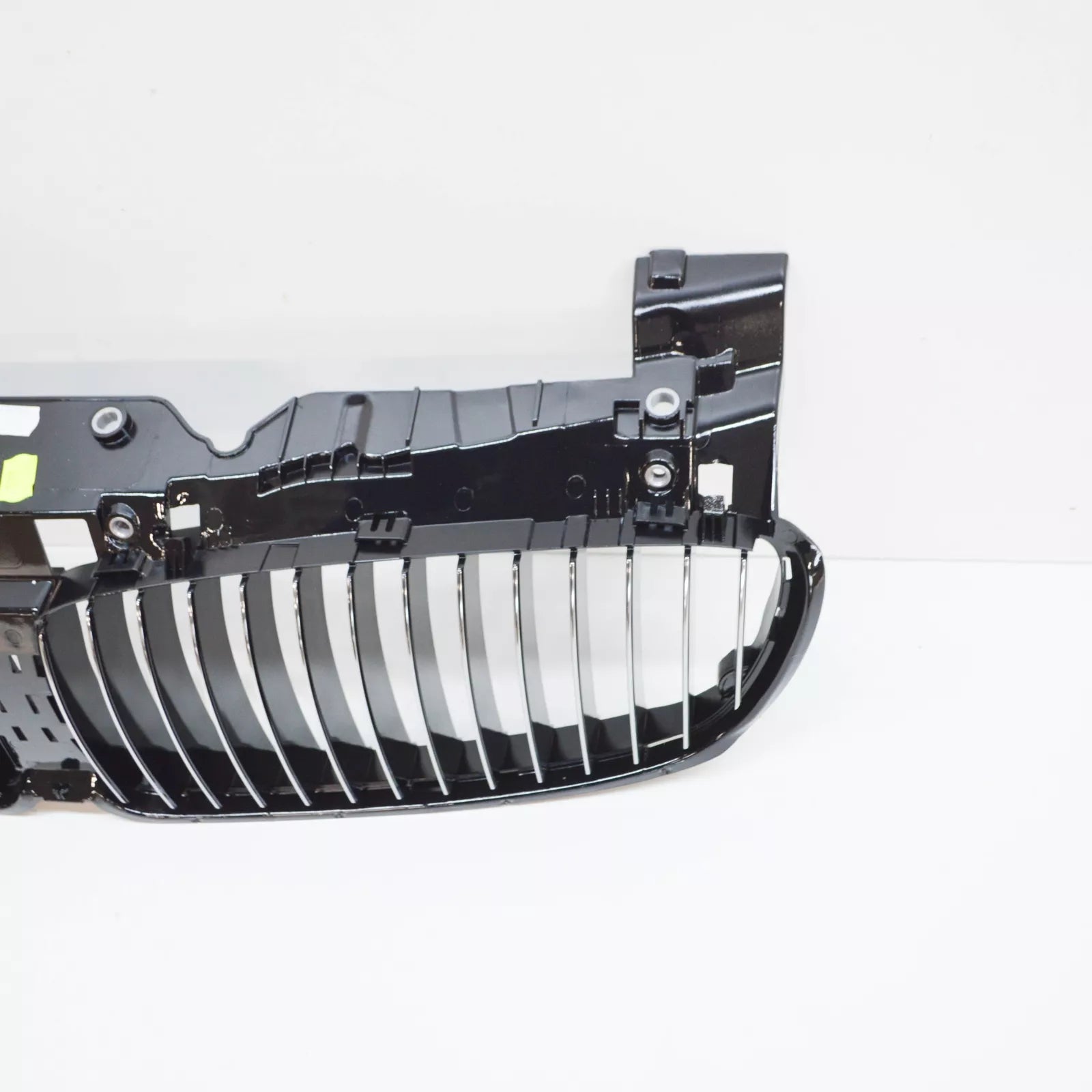 NEW BMW 7 E65 E66 E67 FRONT RADIATOR GRILLE 51137145738 7145738 ORIGINAL