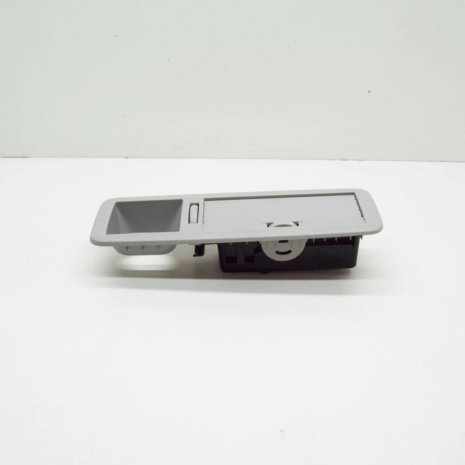 NEW MERCEDES-BENZ VITO W447 REAR RIGHT ROOF AIR NOZZLE A44783003007H52 ORIGINAL