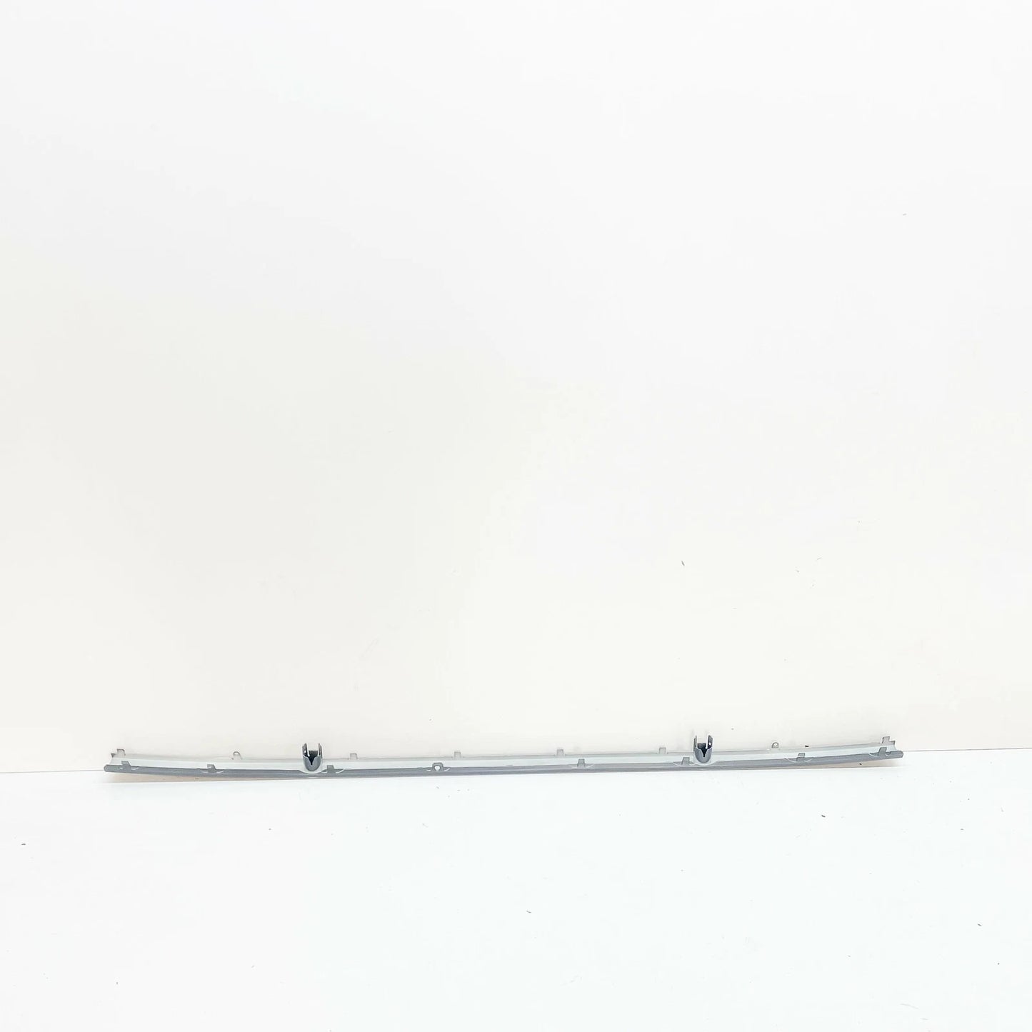 NEW BMW 5 E39 REAR BUMPER GUARD TRIM 7005944 51127005944 ORIGINAL