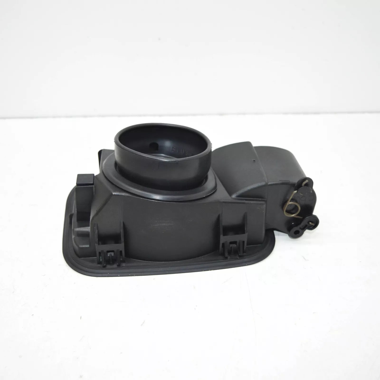 NEW BMW 5 E60 FUEL TANK COVER POT 7183712 51177183712 ORIGINAL