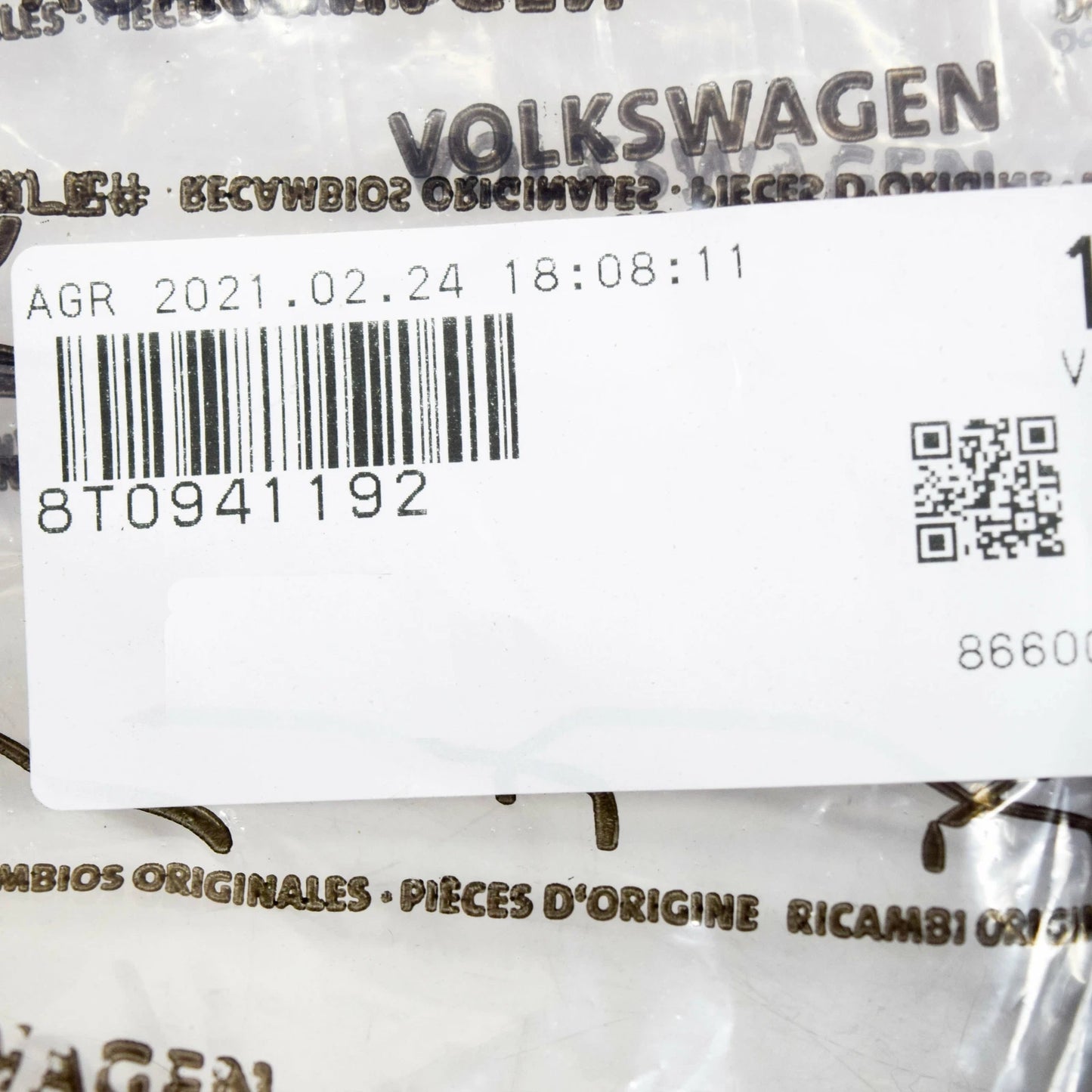 NEW AUDI A5 8F FRONT RIGHT HEADLIGHT SEAL GASKET 8T0941192B