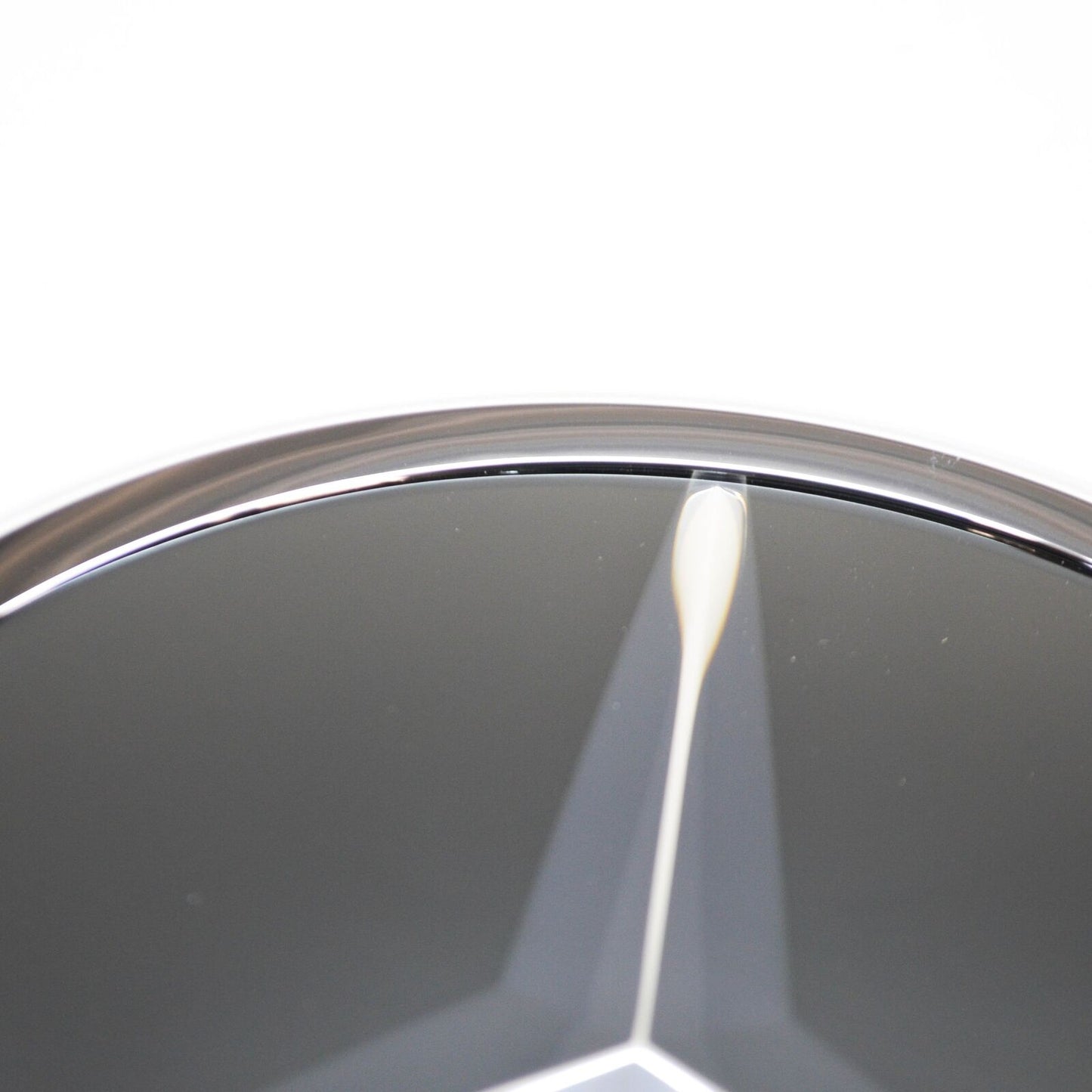 NEW MERCEDES BENZ CLS C218 DITRONIC BASE PLATE LOGO BADGE A0008880011 ORIGINAL