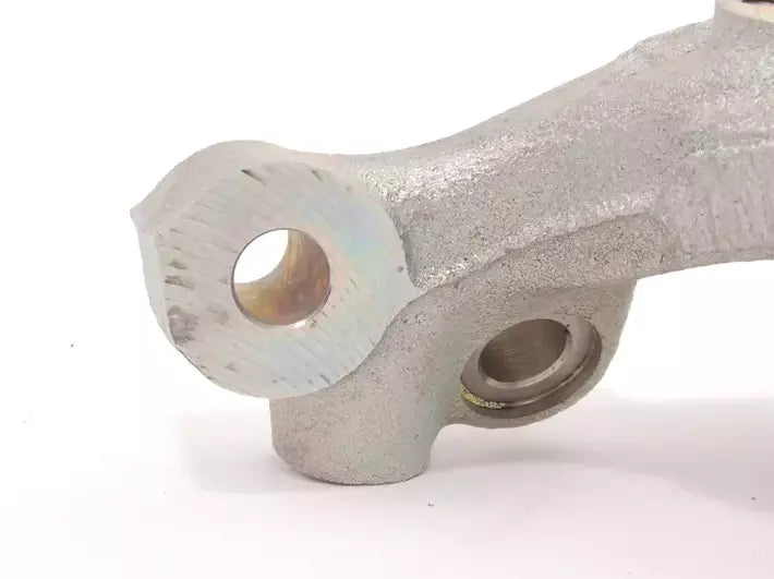 NEW MERCEDES-BENZ C W203 REAR RIGHT AXLE CARRIER A2033504008 ORIGINAL