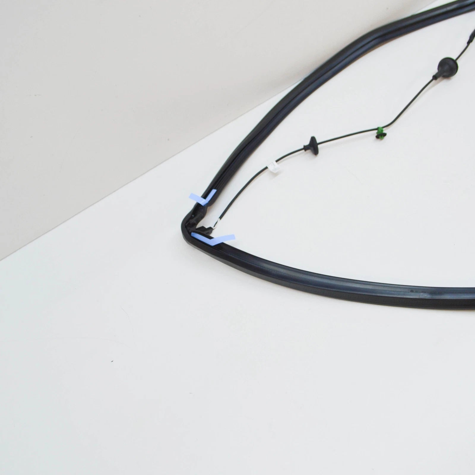 NEW VW SHARAN 7N LEFT SLIDING DOOR SEAL WITH SENSOR 7N0839717AD ORIGINAL