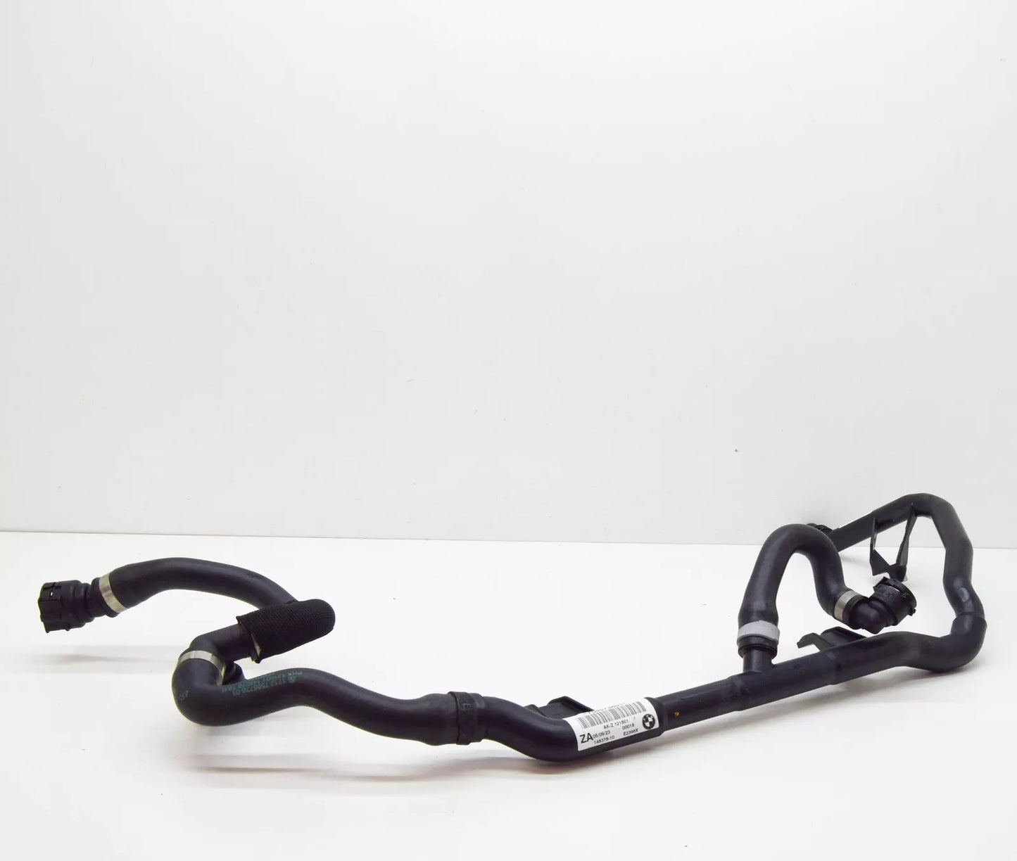 NEW BMW Z4 ROADSTER E89 ENGINE COOLANT PIPE 7585738 17127585738 ORIGINAL