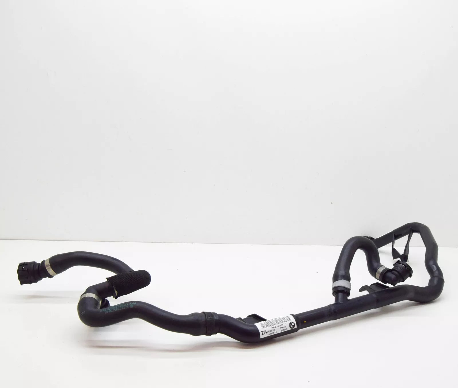 NEW BMW Z4 ROADSTER E89 ENGINE COOLANT PIPE 7585738 17127585738 ORIGINAL