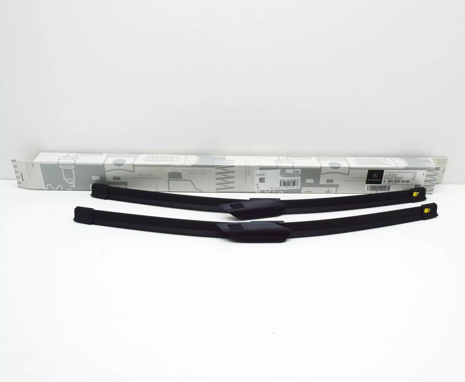 NEW MERCEDES-BENZ C W206 FRONT WINDSHIELD WIPER ARMS SET LHD A2068201500