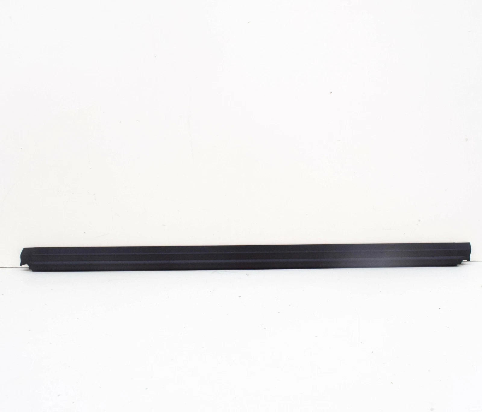 NEW MB VITO W447 FRONT LEFT DOOR WINDOW OUTER SEALING RAIL A4477200324 ORIGINAL