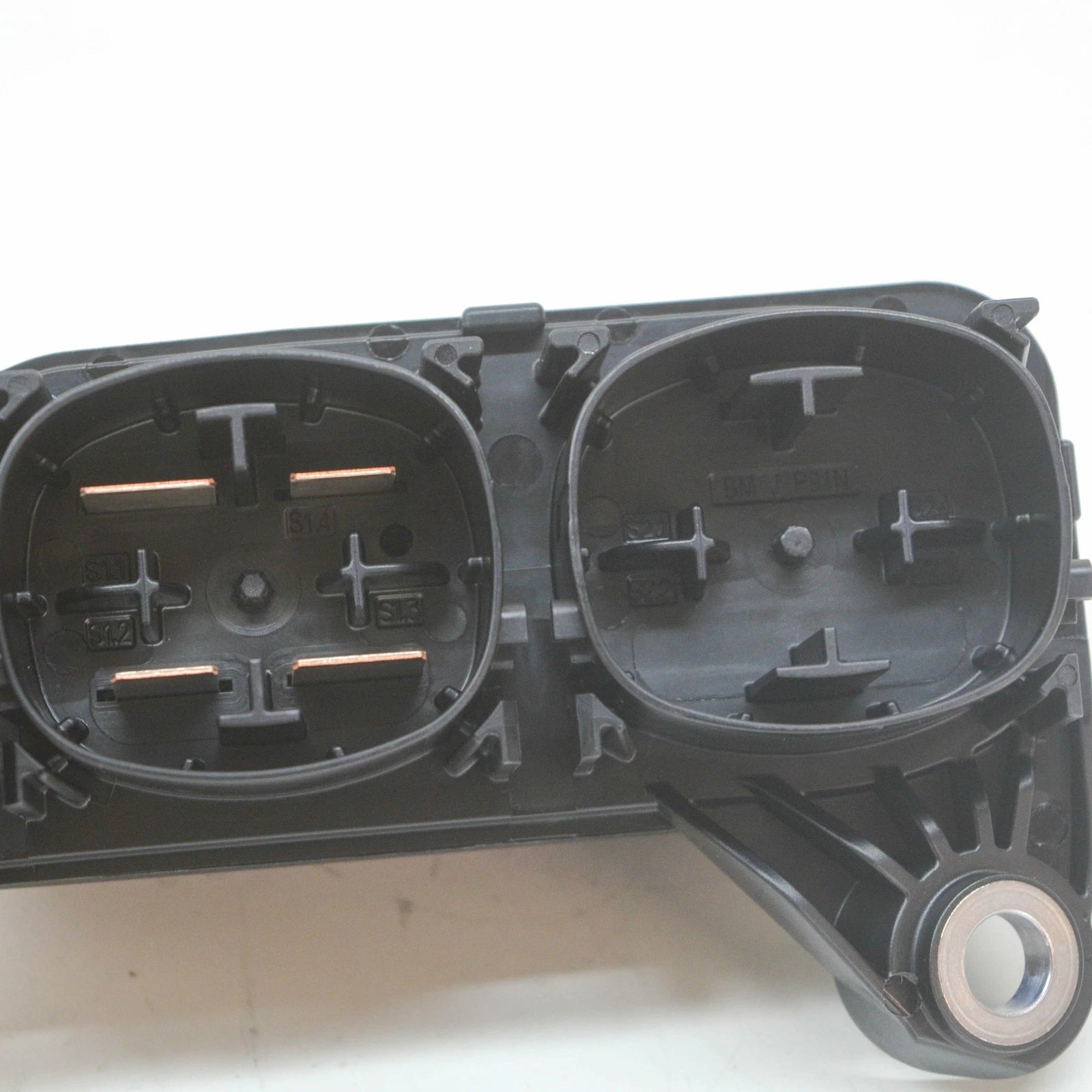 NEW BMW 5 TOURING G31 BATTERY VOLTAGE FOR TERMINAL JUMP START 9339823 ORIGINAL