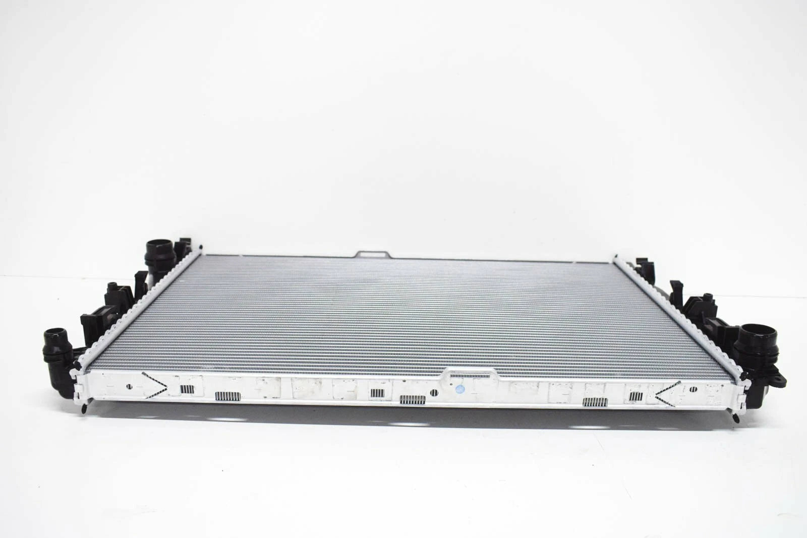 NEW MERCEDES-BENZ C-CLASS W205 ENGINE COOLANT RADIATOR A0995001703 ORIGINAL