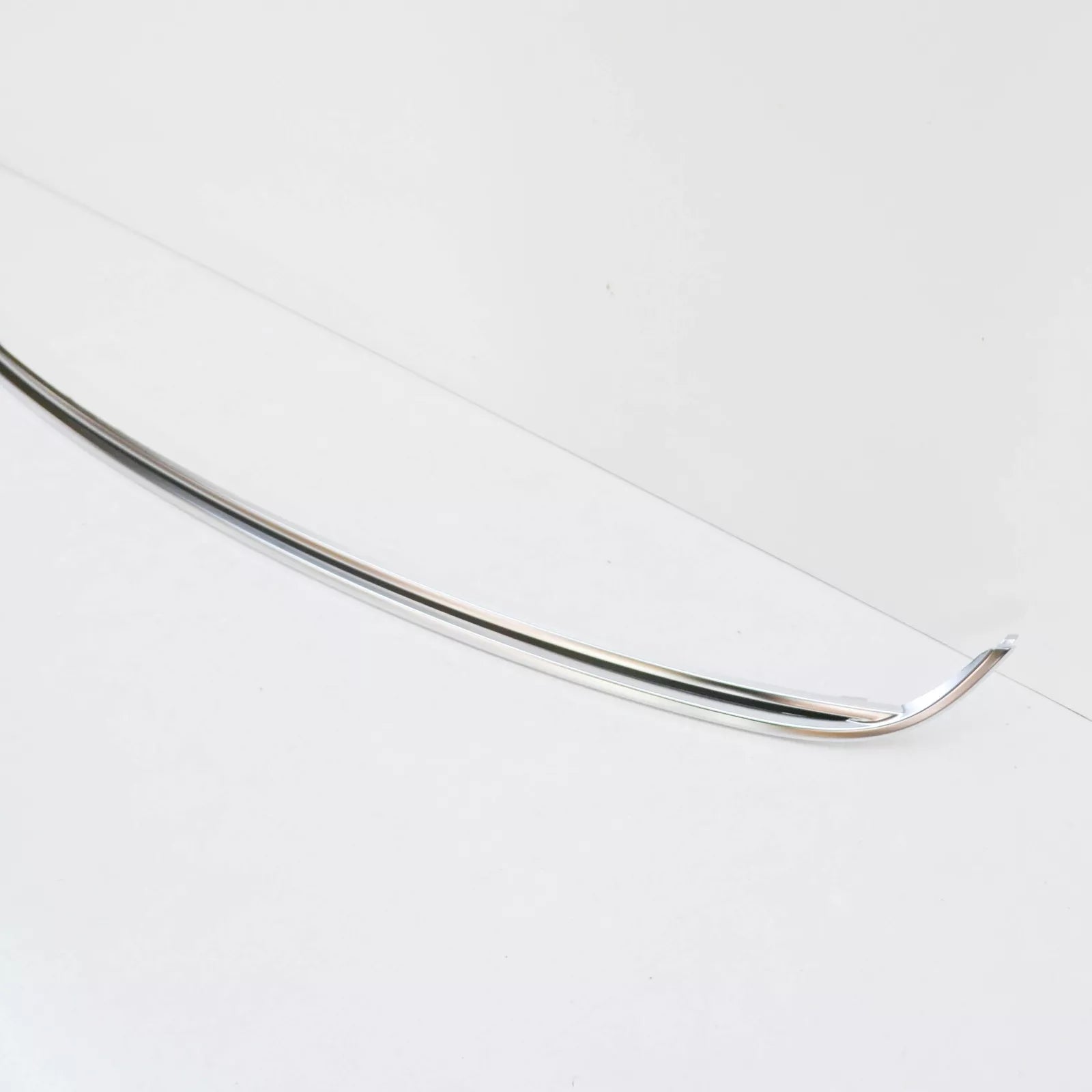 NEW AUDI Q5 8R REAR BUMPER CHROME TRIM 8R08074433Q7 ORIGINAL