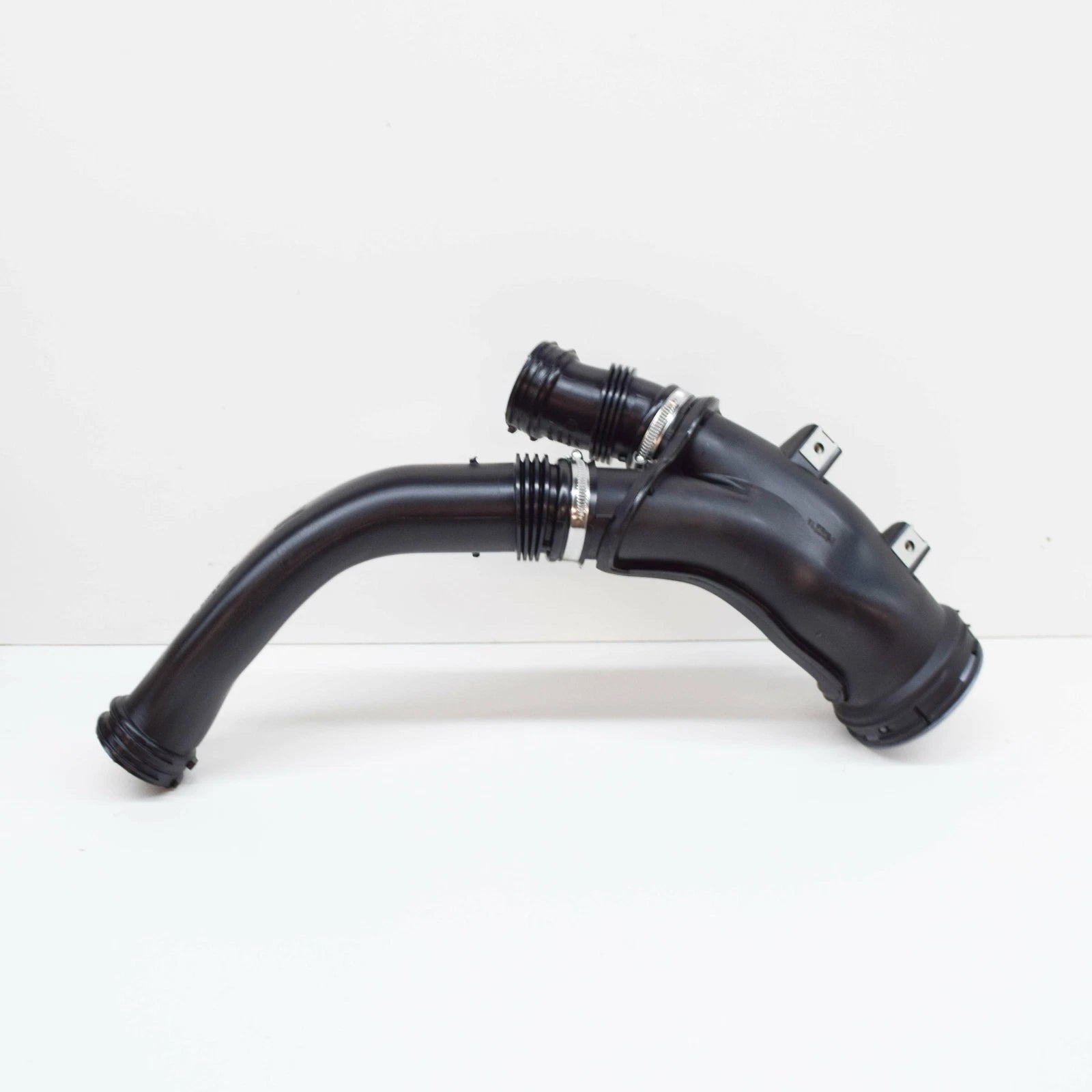 NEW BMW E71 F01 F02 SAC SEDAN AIR DUCT FILTERED PIPE 7582312 13717582312