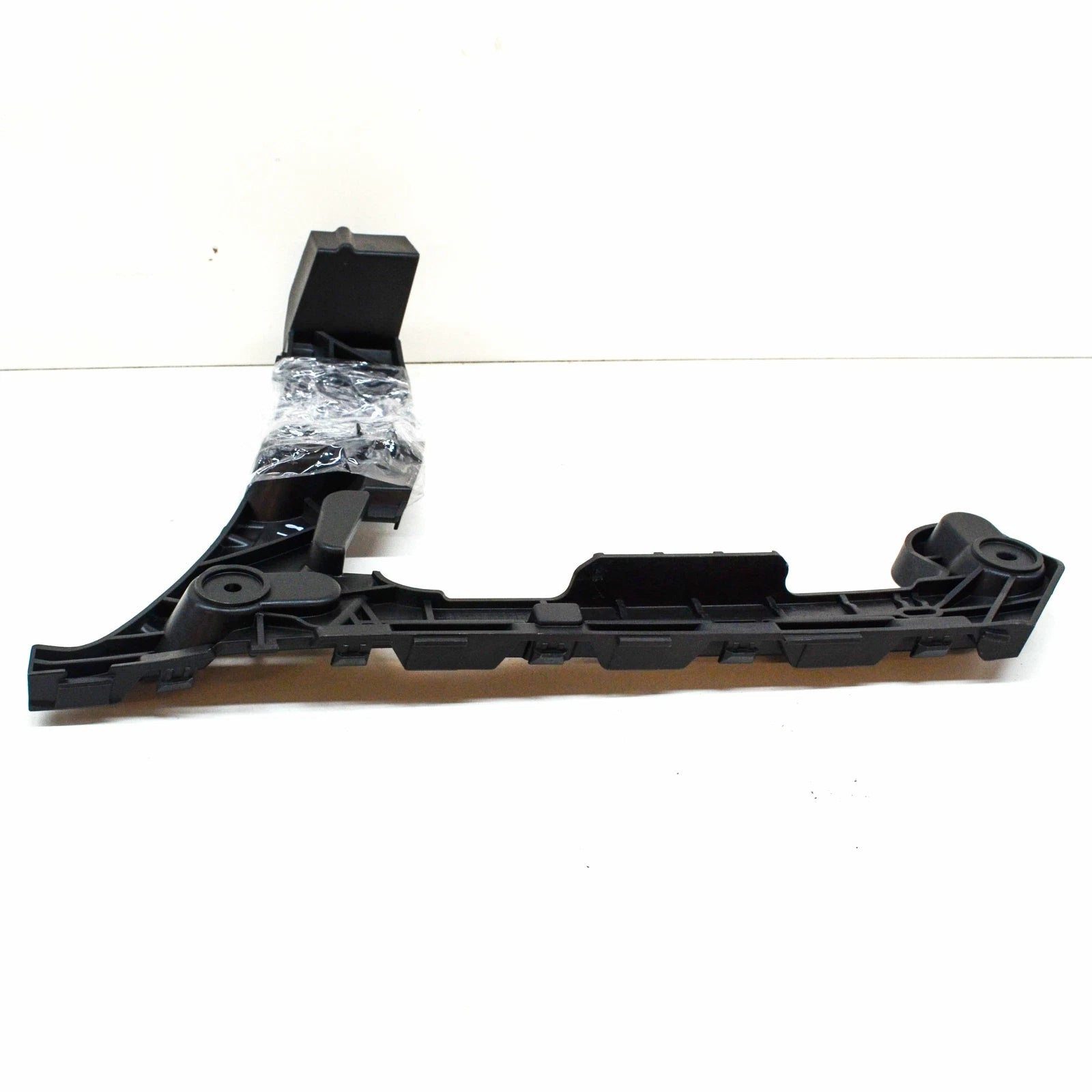 NEW AUDI A4 ALLROAD B9 REAR LEFT BUMPER BRACKET 8W9807453A ORIGINAL