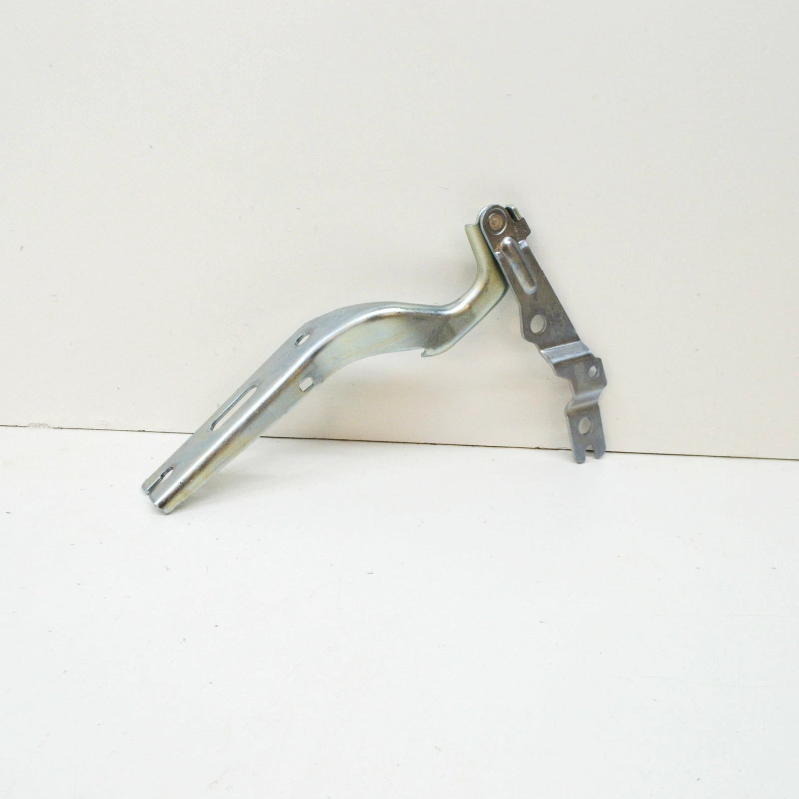 NEW VOLKSWAGEN POLO AW FRONT LEFT BONNET HOOD HINGE 2G0823301G