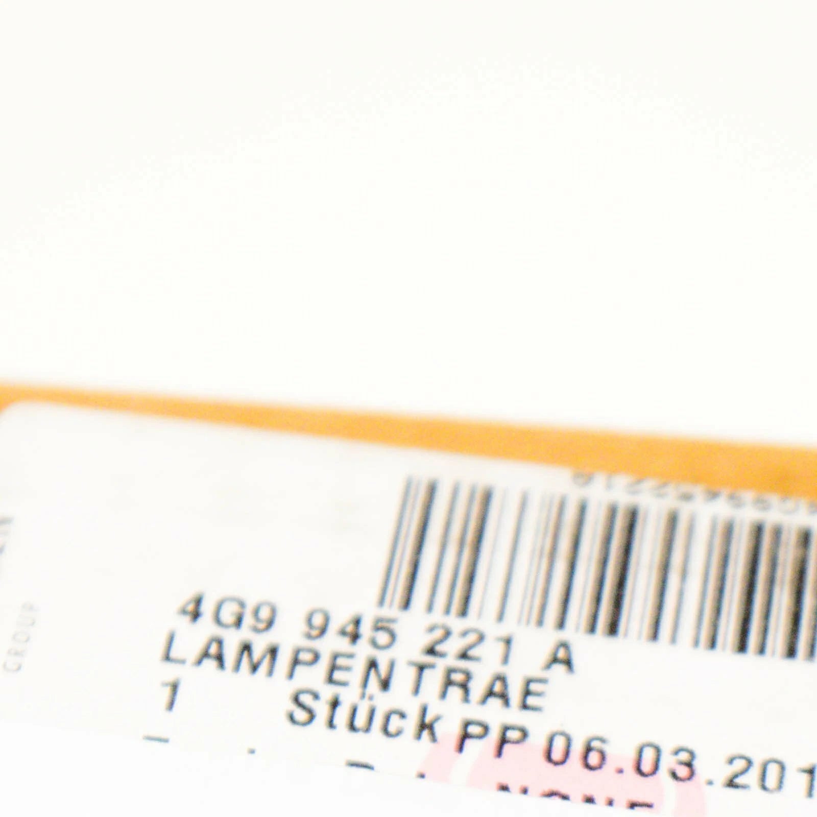 NEW AUDI A6 C7 LEFT INNER TAILLIGHT BULB CARRIER 4G9945221A