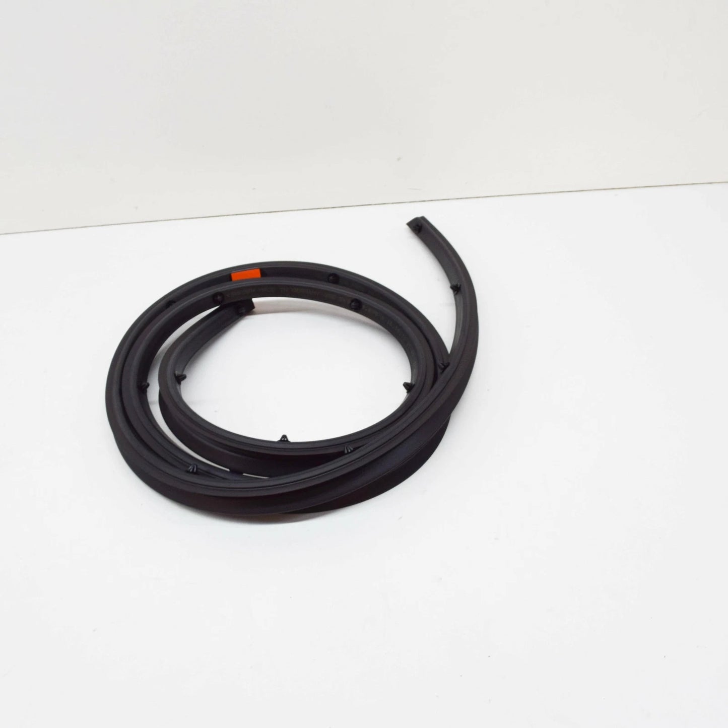 NEW VOLKSWAGEN GOLF MK6 3 DOORS FRONT LEFT OUTER DOOR SEAL 5K3837675A