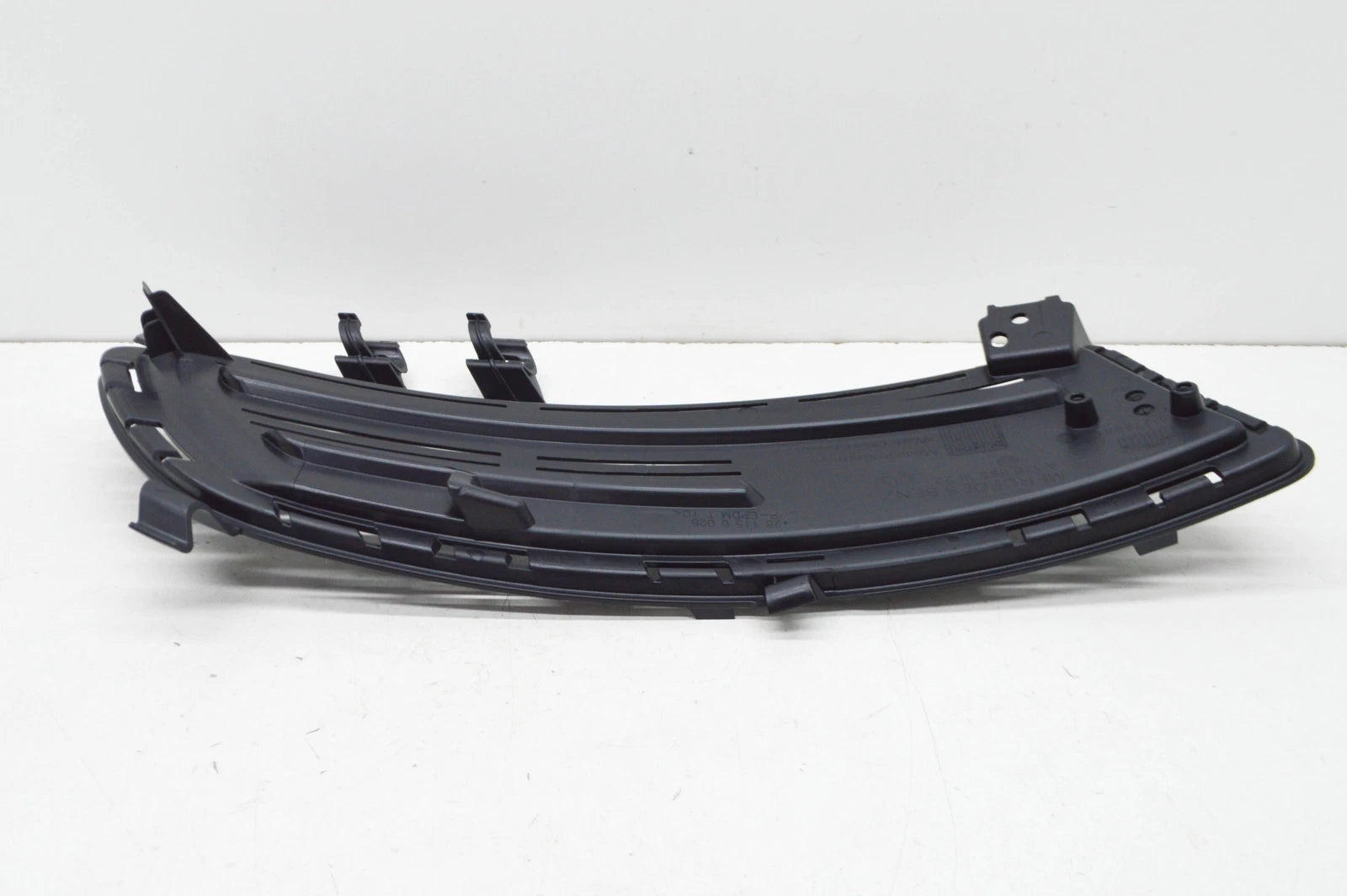 NEW MERCEDES-BENZ A-CLASS W176 FRONT BUMPER RIGHT GRILLE A1768851622