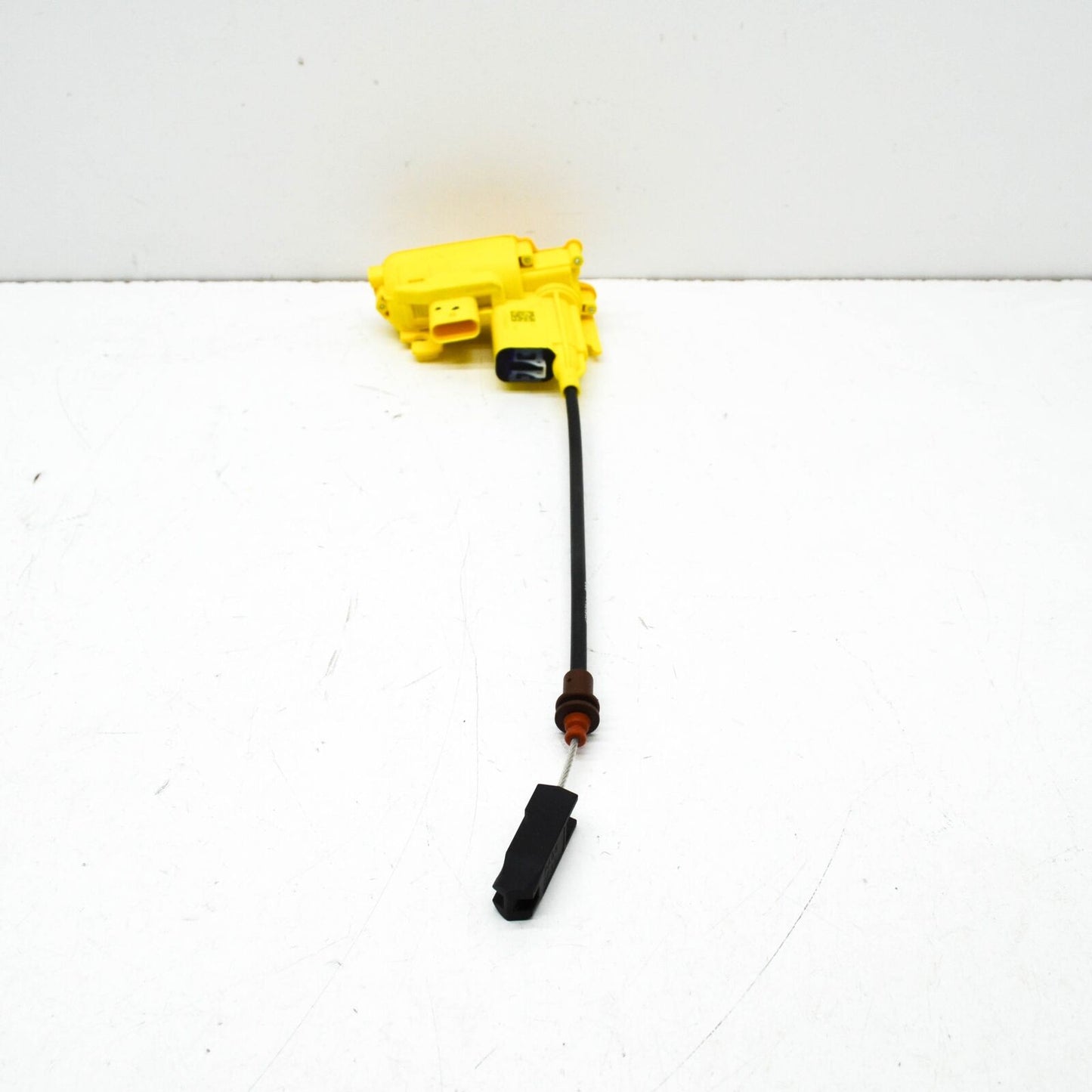 NEW MERCEDES-BENZ E W213 REAR RIGHT DOOR CLOSING ELEMENT A2137600600 ORIGINAL