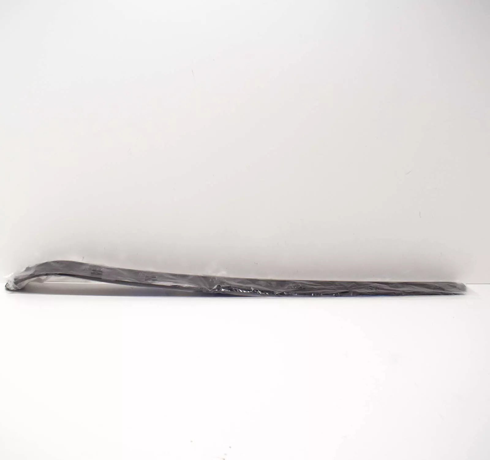 NEW BMW 3 COUPE E92 M-SPORT FRONT LEFT DOOR STILL TRIM 51478046477 2012 ORIGINAL