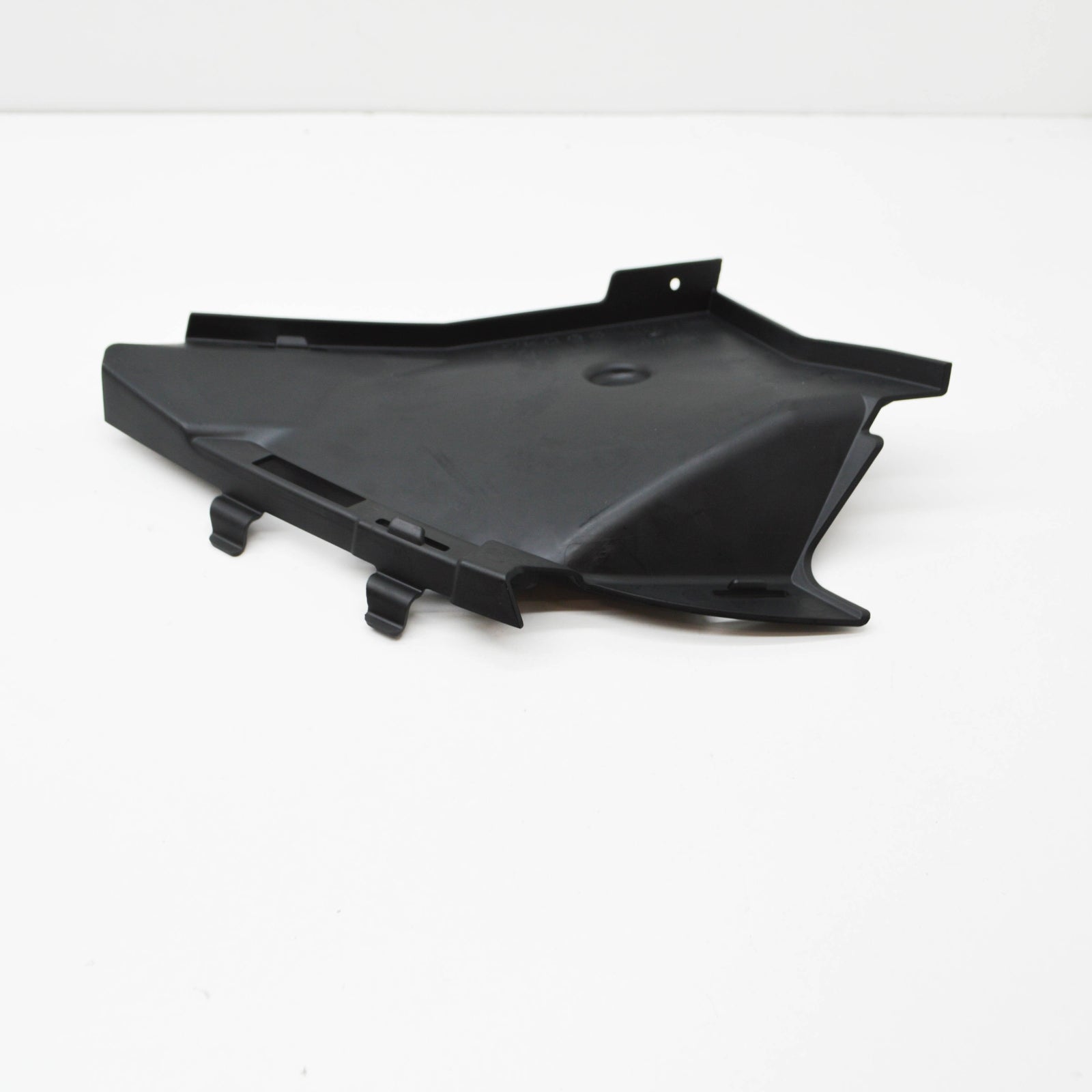 NEW MERCEDES-BENZ GLC X253 FRONT RIGHT AIR DUCT SEGMENT A2538853200 ORIGINAL