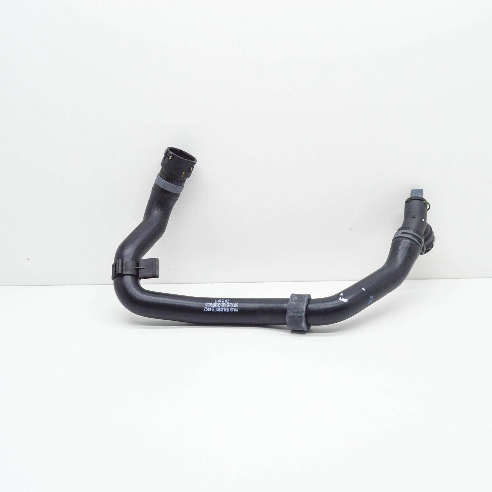 NEW VW TIGUAN AD COOLANT HOSE WITH QUICK RELEASE COUPLING 5QF122051BE