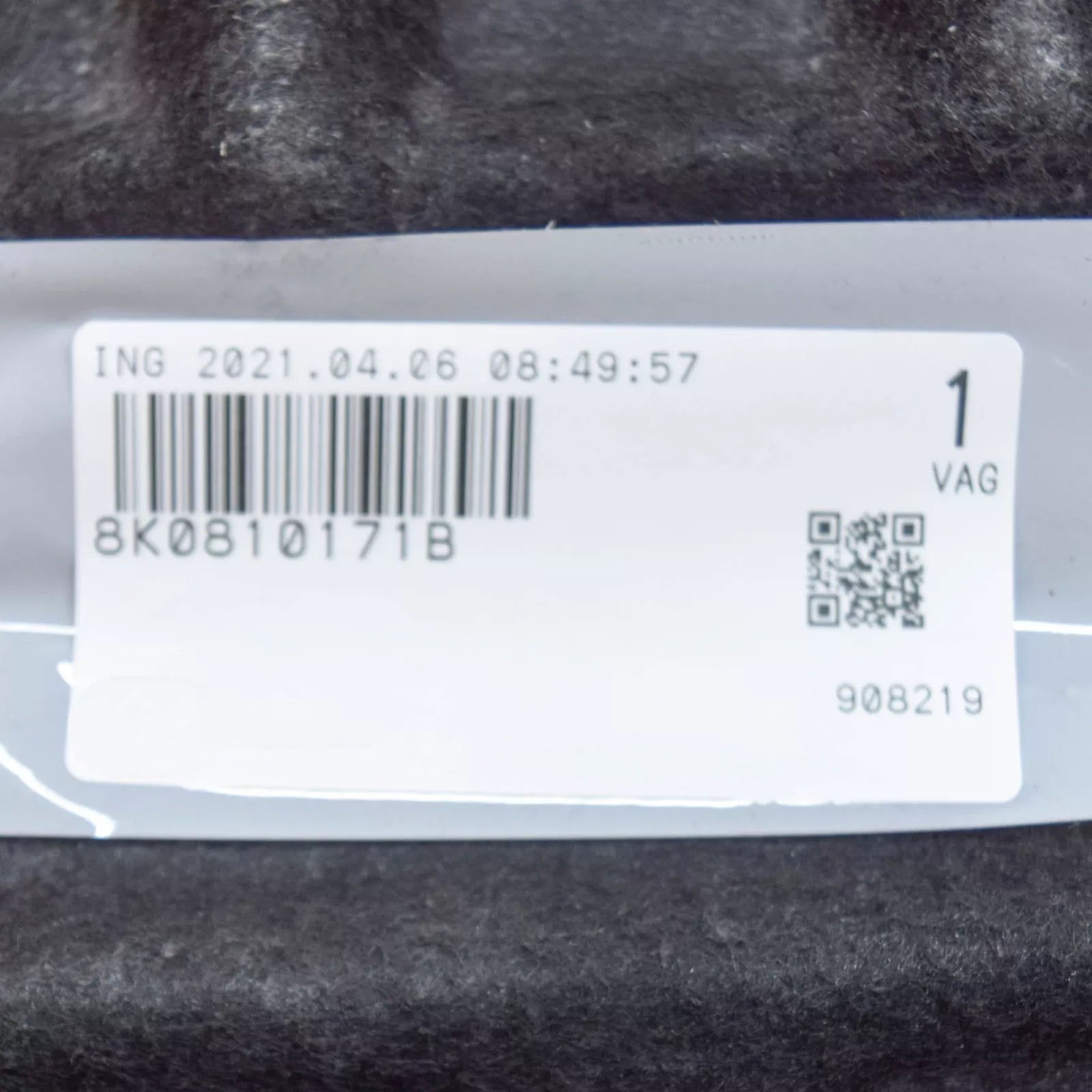 NEW AUDI A4 B8 REAR LEFT FENDER ARCH LINER 8K0810171B  2014 ORIGINAL