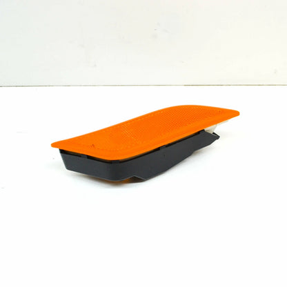 NEW MERCEDES-BENZ C-CLASS W204 FRONT RIGHT TURN SIGNAL A2049067401 ORIGINAL